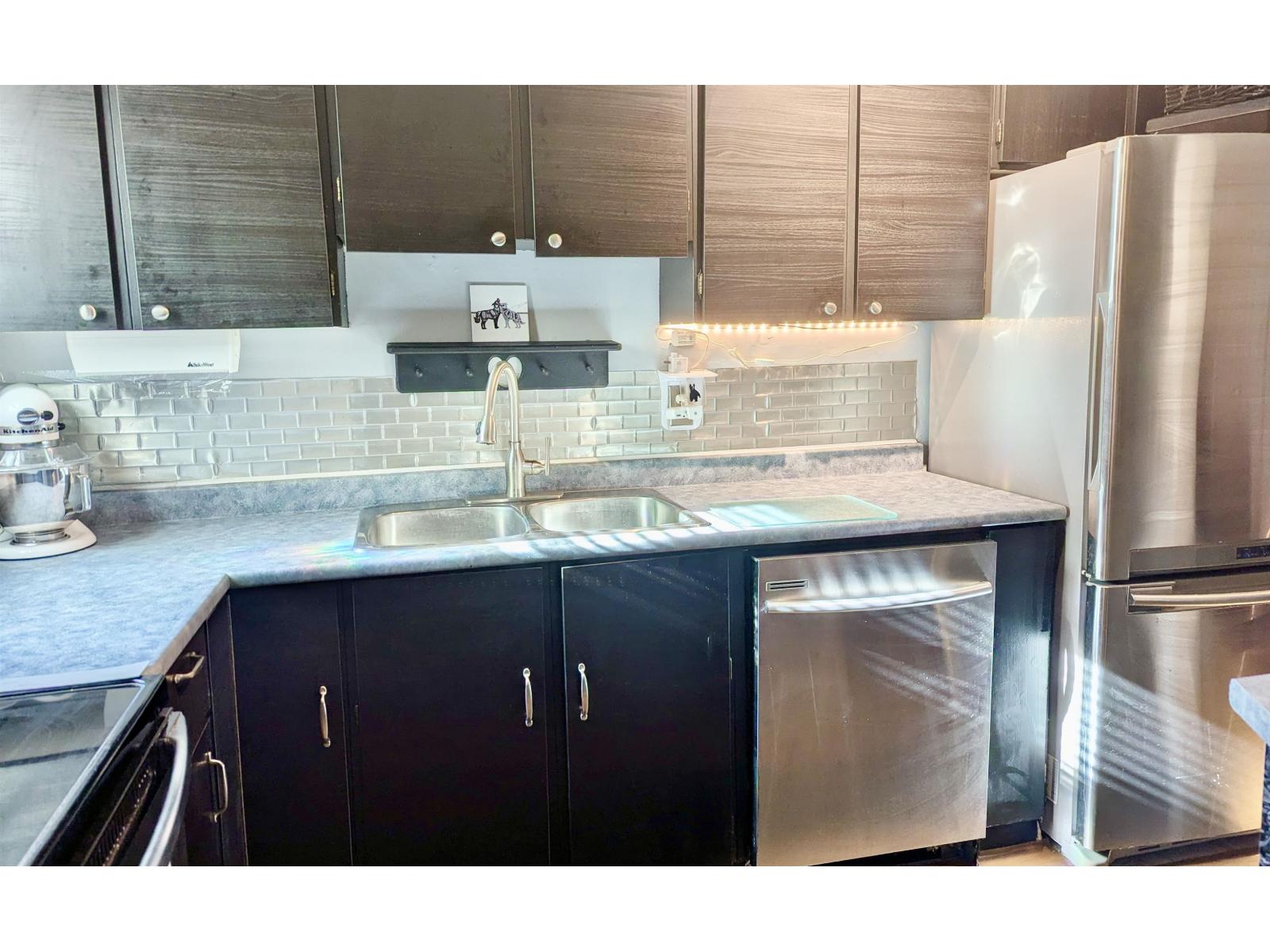 212 13632 67 Avenue, Surrey, British Columbia  V3W 6X5 - Photo 2 - R3110256