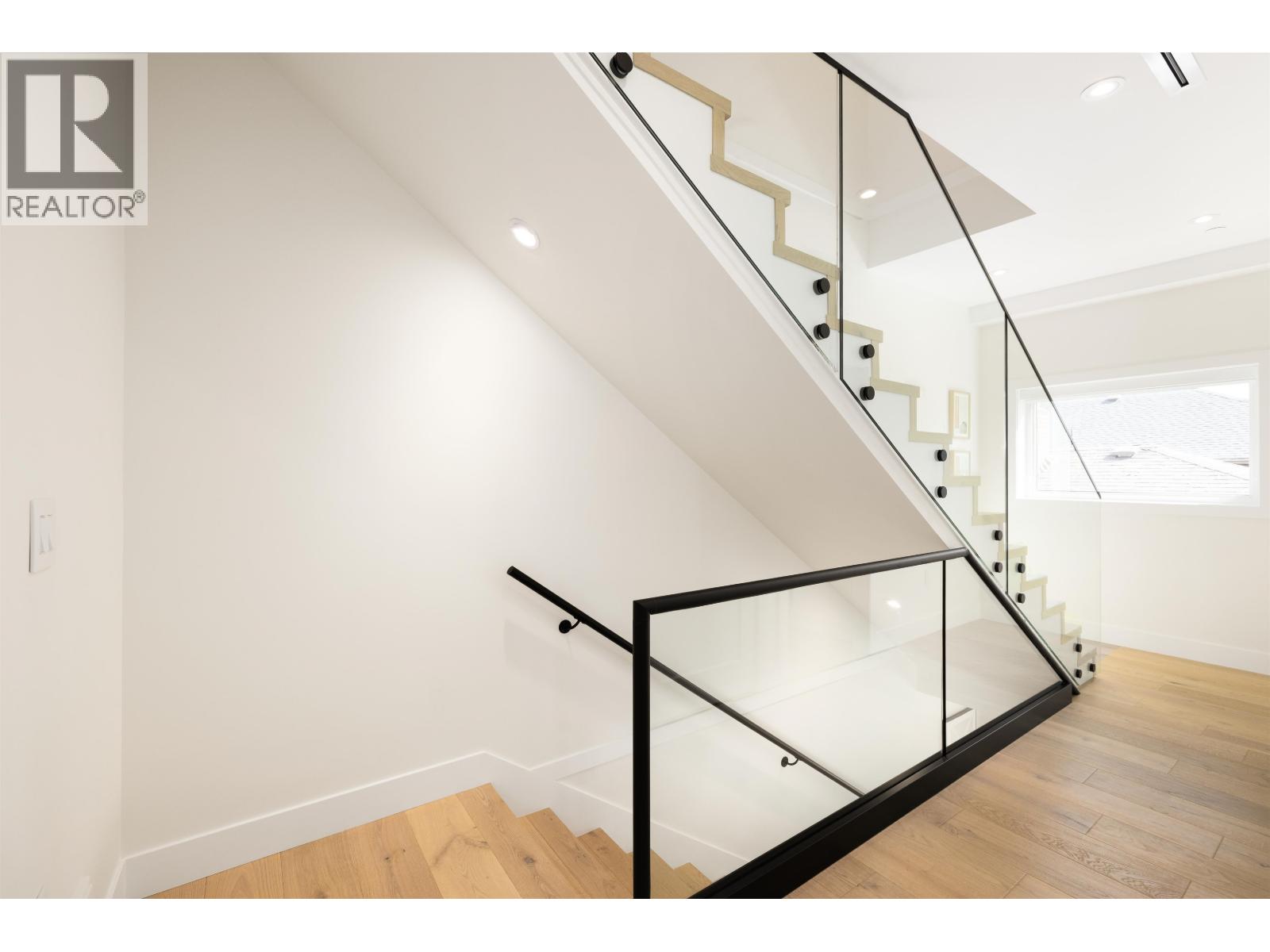 1 3141 E 19 Avenue, Vancouver, British Columbia  V5M 2T2 - Photo 17 - R3114299