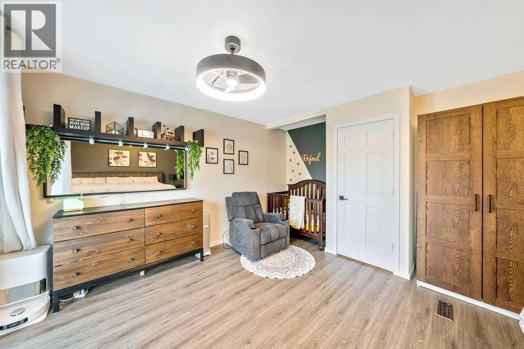 5 Shawglen Court Sw, Calgary, Alberta  T2Y 2R1 - Photo 12 - A2303815