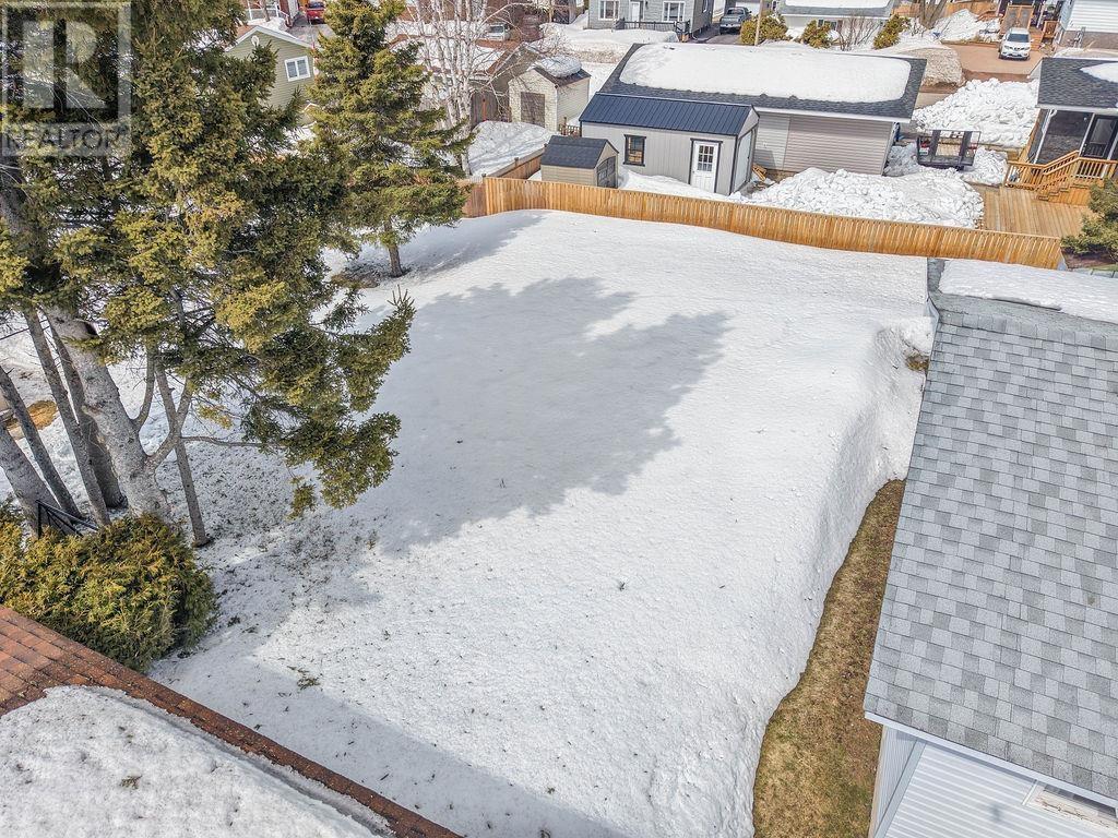 9 East Dunrobin Bay, Sault Ste. Marie, Ontario  P6C 5T4 - Photo 8 - SM260718