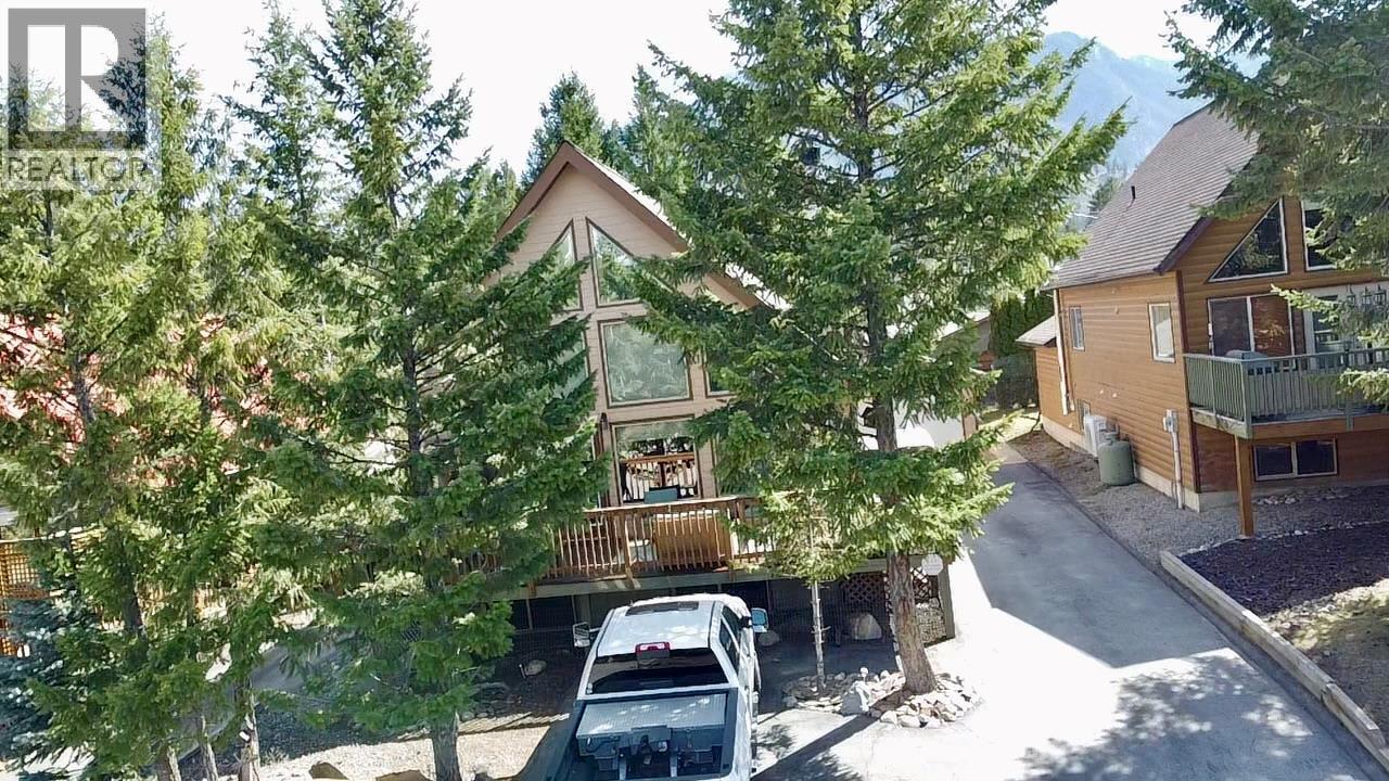 7490 Pine Cone Lane, Radium Hot Springs, British Columbia  V0A 1M0 - Photo 27 - 10384368