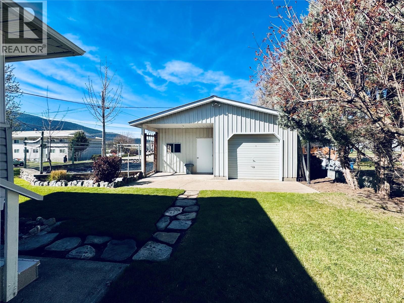 7027 18th Street, Grand Forks, British Columbia  V0H 1H2 - Photo 12 - 10384273