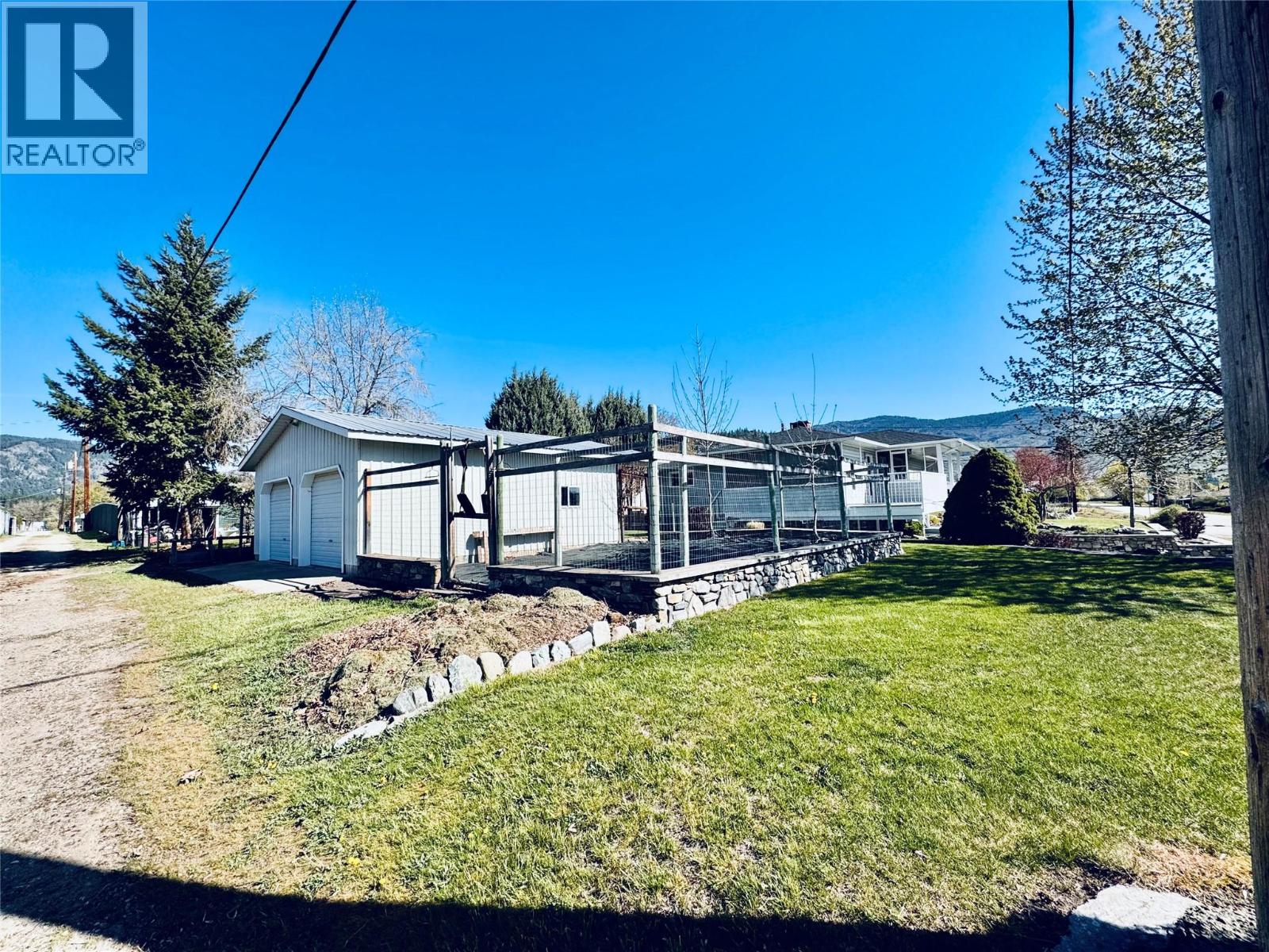 7027 18th Street, Grand Forks, British Columbia  V0H 1H2 - Photo 6 - 10384273