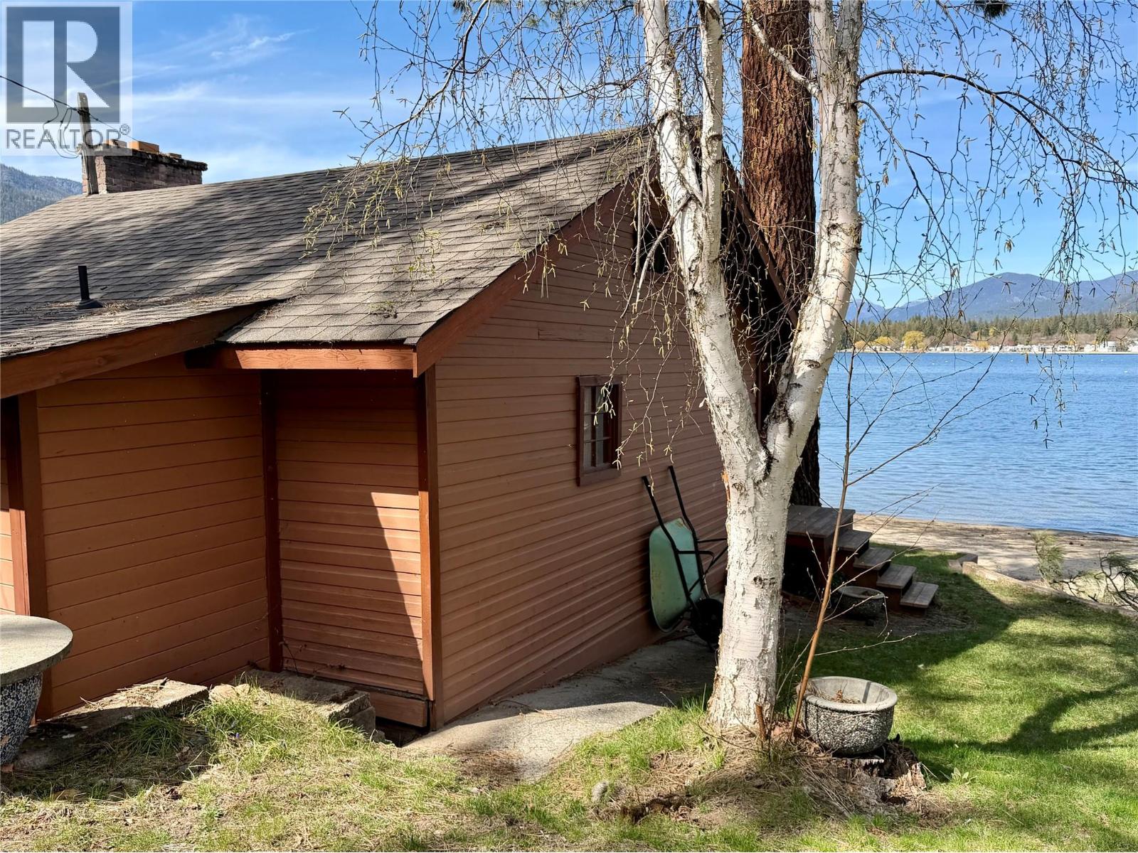 70 Sandner Road, Christina Lake, British Columbia  V0H 1E0 - Photo 28 - 10383113