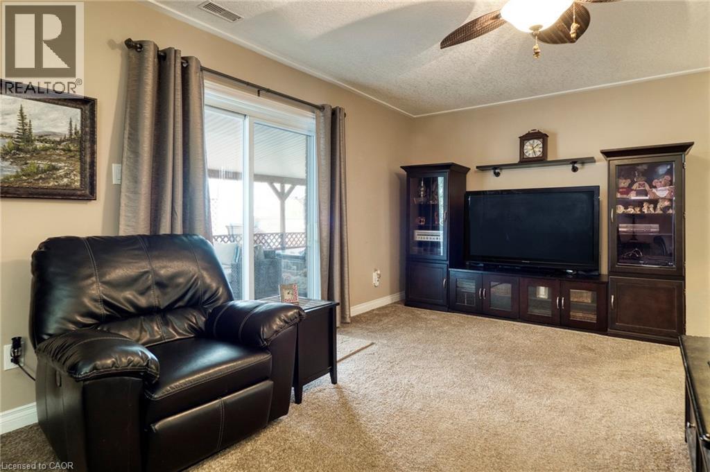 108 Queensway Drive, St. Jacobs, Ontario  N3B 2T5 - Photo 33 - 40821912