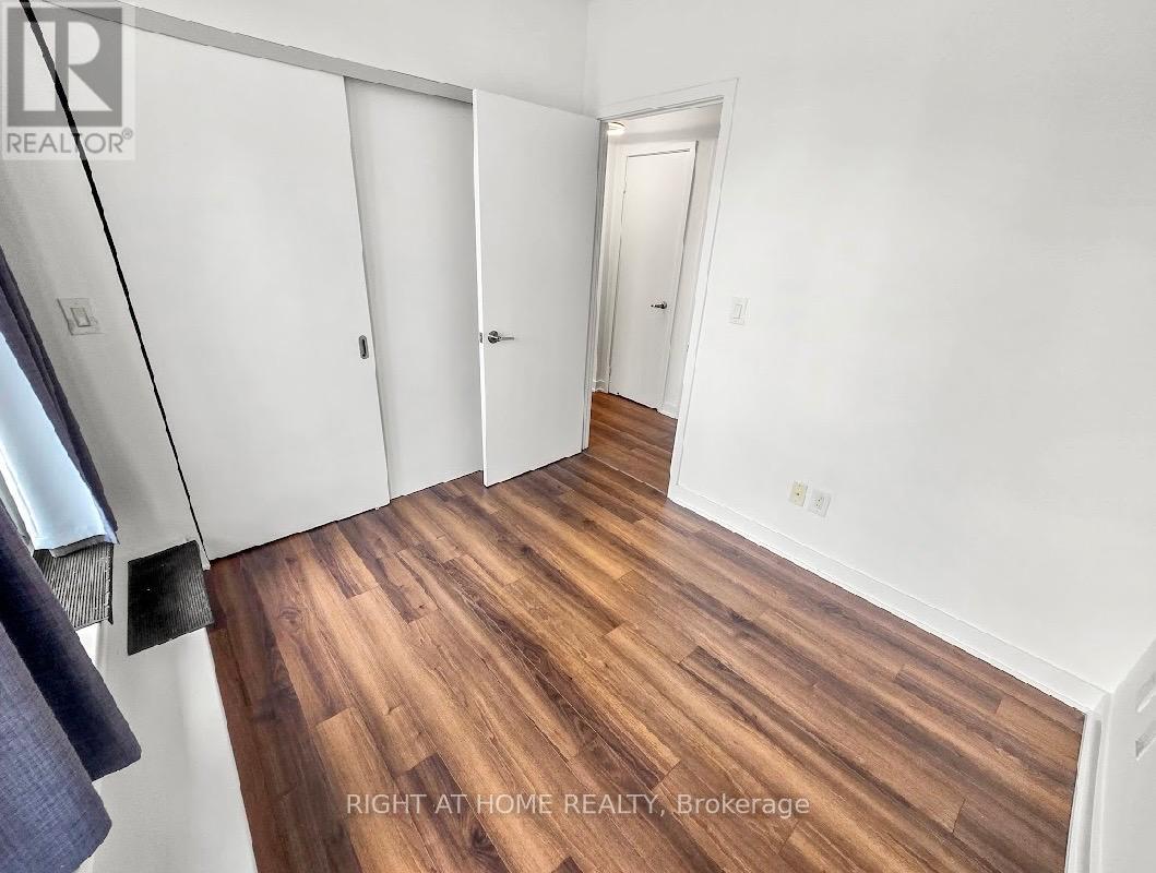 2011 - 210 Simcoe Street, Toronto, Ontario  M5T 0A9 - Photo 18 - C13028020