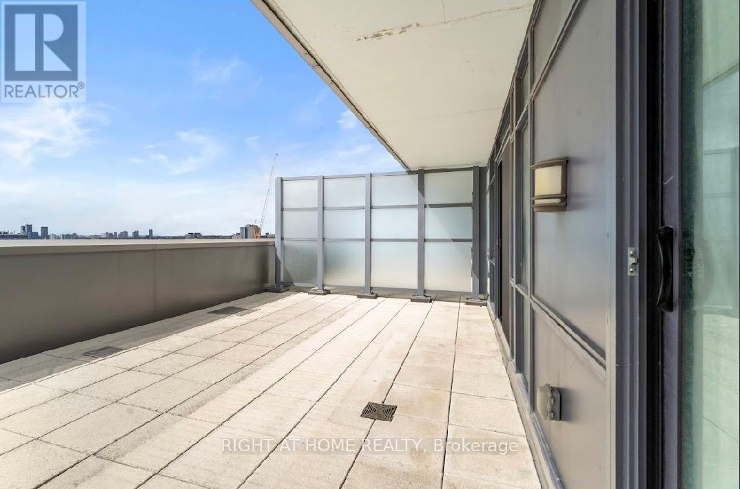 2011 - 210 Simcoe Street, Toronto, Ontario  M5T 0A9 - Photo 22 - C13028020