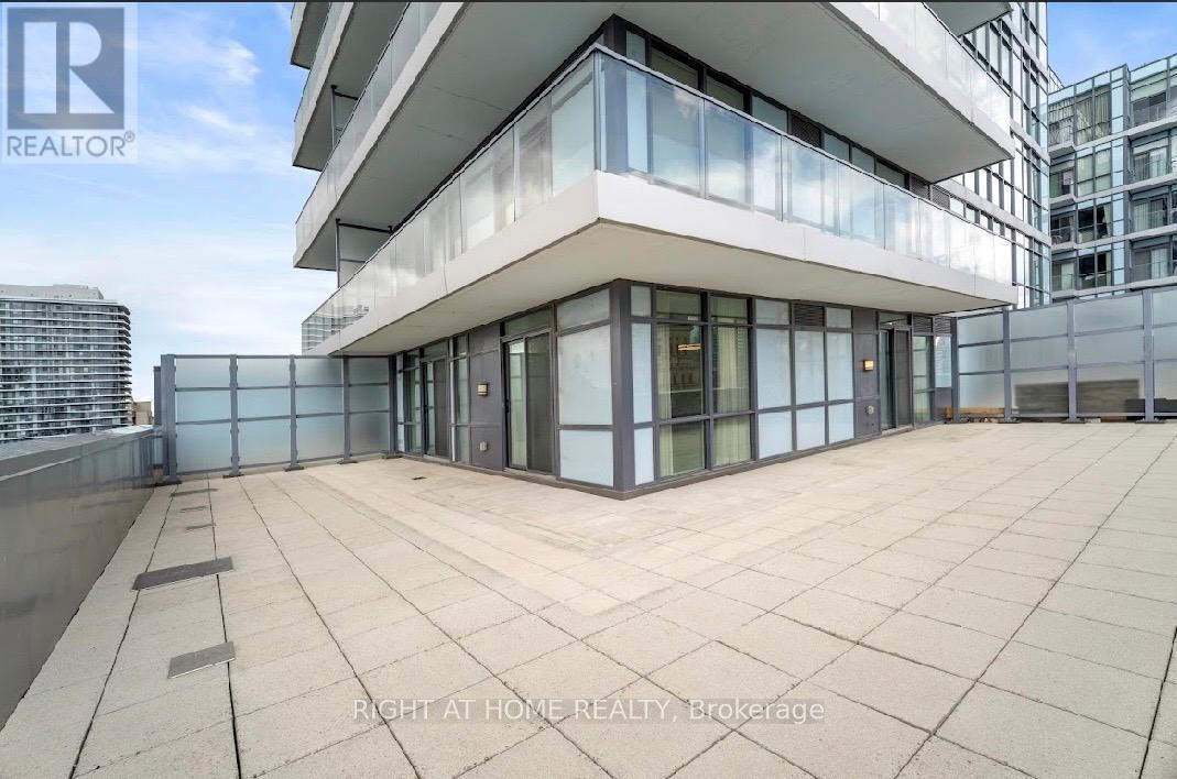 2011 - 210 Simcoe Street, Toronto, Ontario  M5T 0A9 - Photo 23 - C13028020