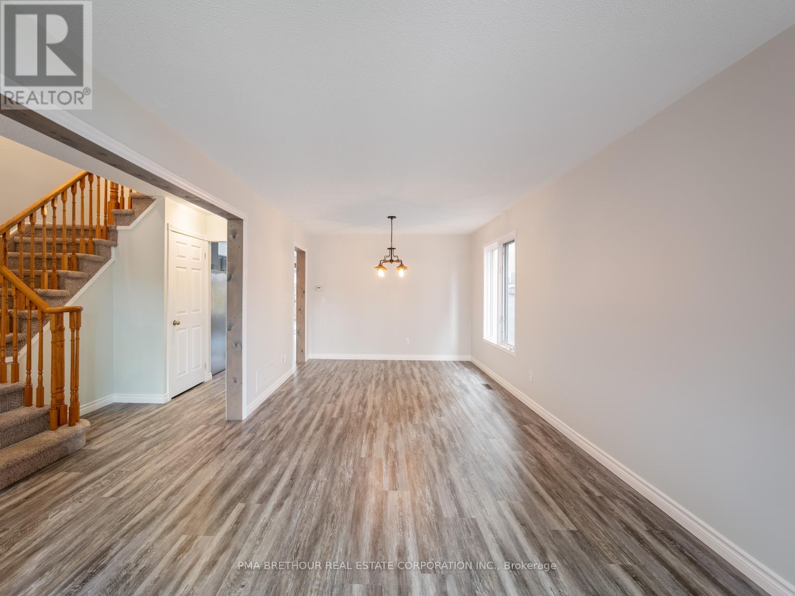 110 White Pine Crescent, Pickering, Ontario  L1V 6S3 - Photo 7 - E13028036