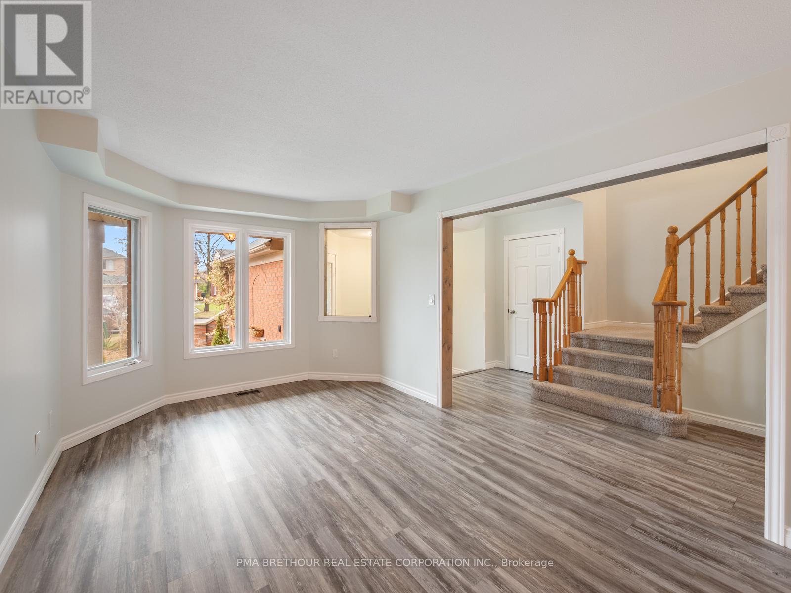 110 White Pine Crescent, Pickering, Ontario  L1V 6S3 - Photo 9 - E13028036