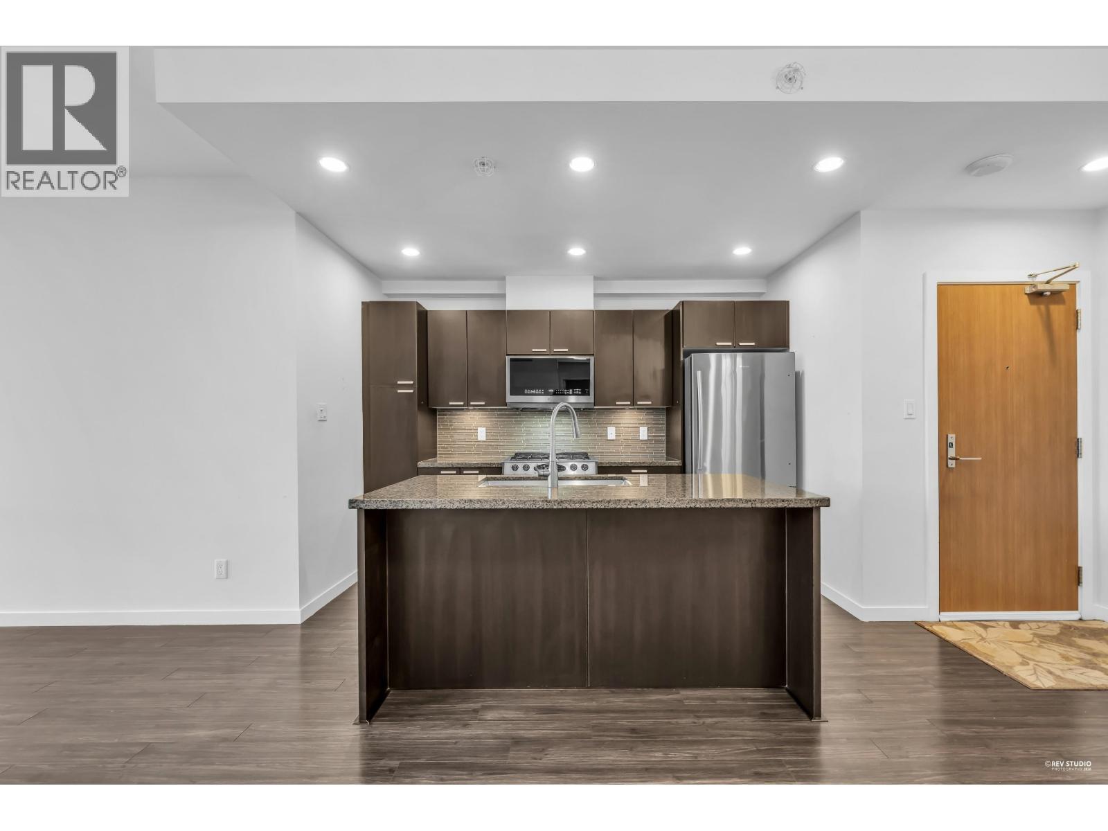 304 2200 Douglas Road, Burnaby, British Columbia  V5C 0G8 - Photo 10 - R3114432