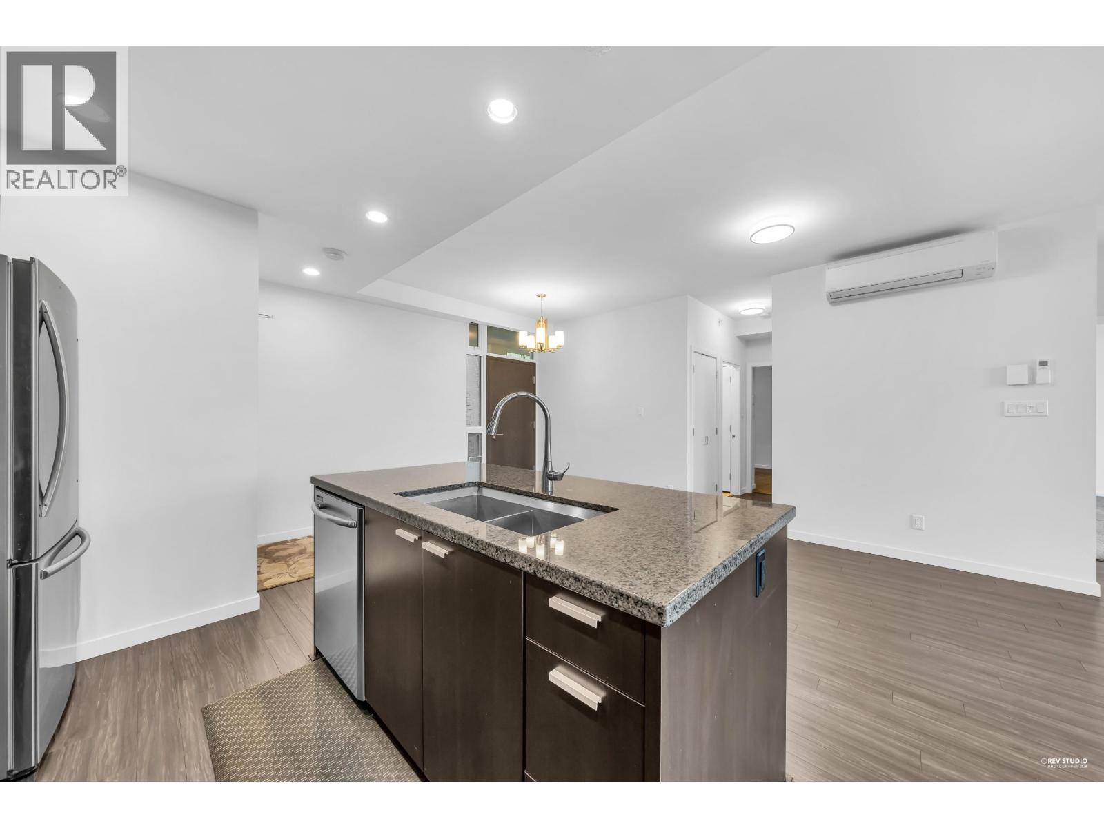 304 2200 Douglas Road, Burnaby, British Columbia  V5C 0G8 - Photo 7 - R3114432