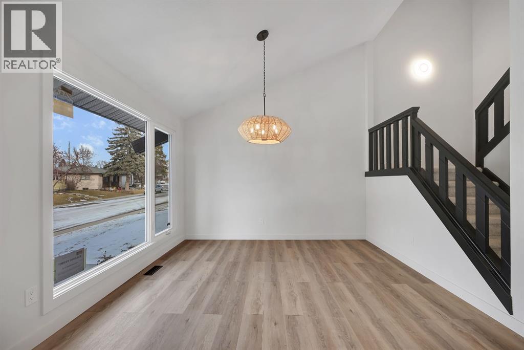 308 Doverview Crescent Se, Calgary, Alberta  T2B 1Y6 - Photo 8 - A2283538