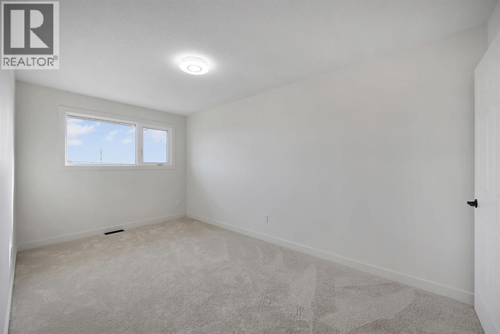 308 Doverview Crescent Se, Calgary, Alberta  T2B 1Y6 - Photo 30 - A2283538