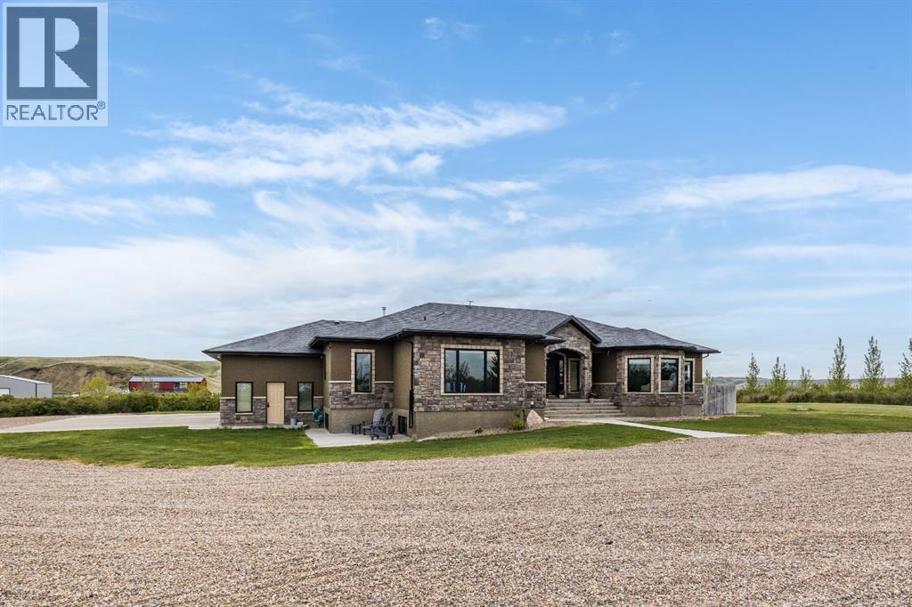 11232 Black & White Trail, Rural Cypress County, Alberta  T0K 1Z0 - Photo 2 - A2301844