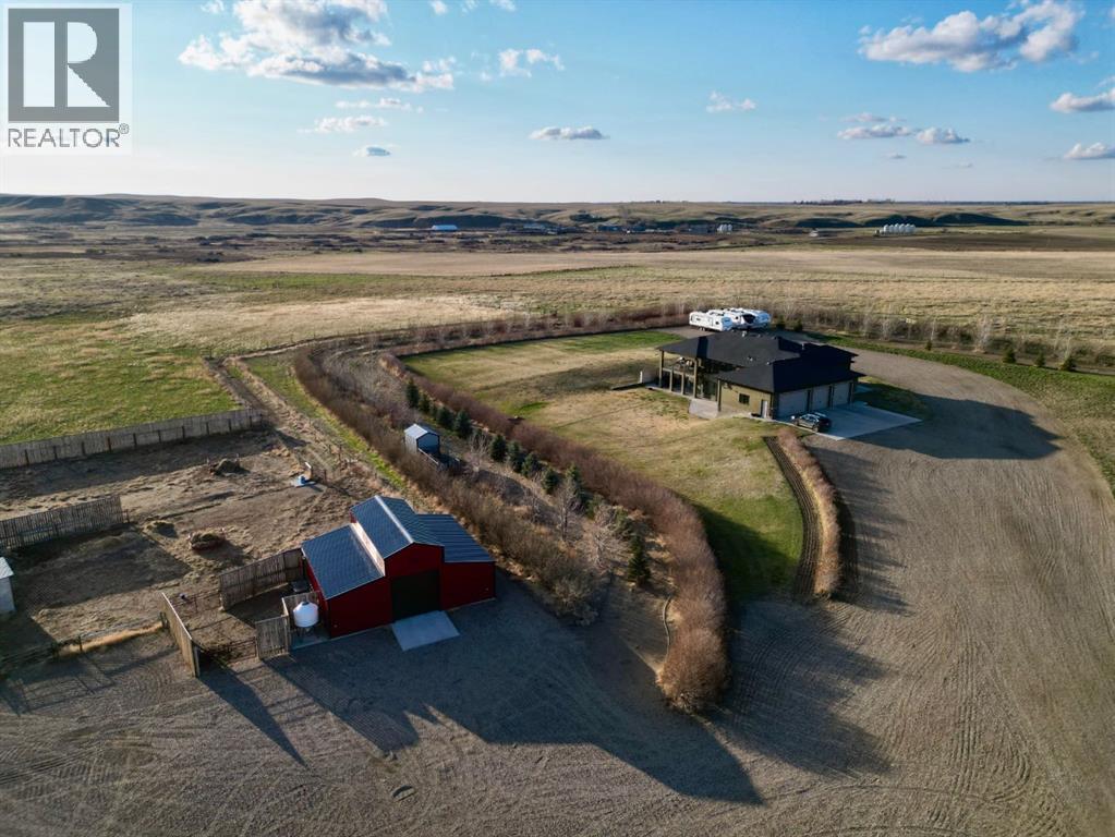 11232 Black & White Trail, Rural Cypress County, Alberta