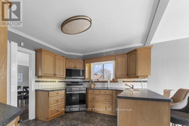 188 Thorold Road, Welland, Ontario  L3C 3V7 - Photo 7 - X12787850