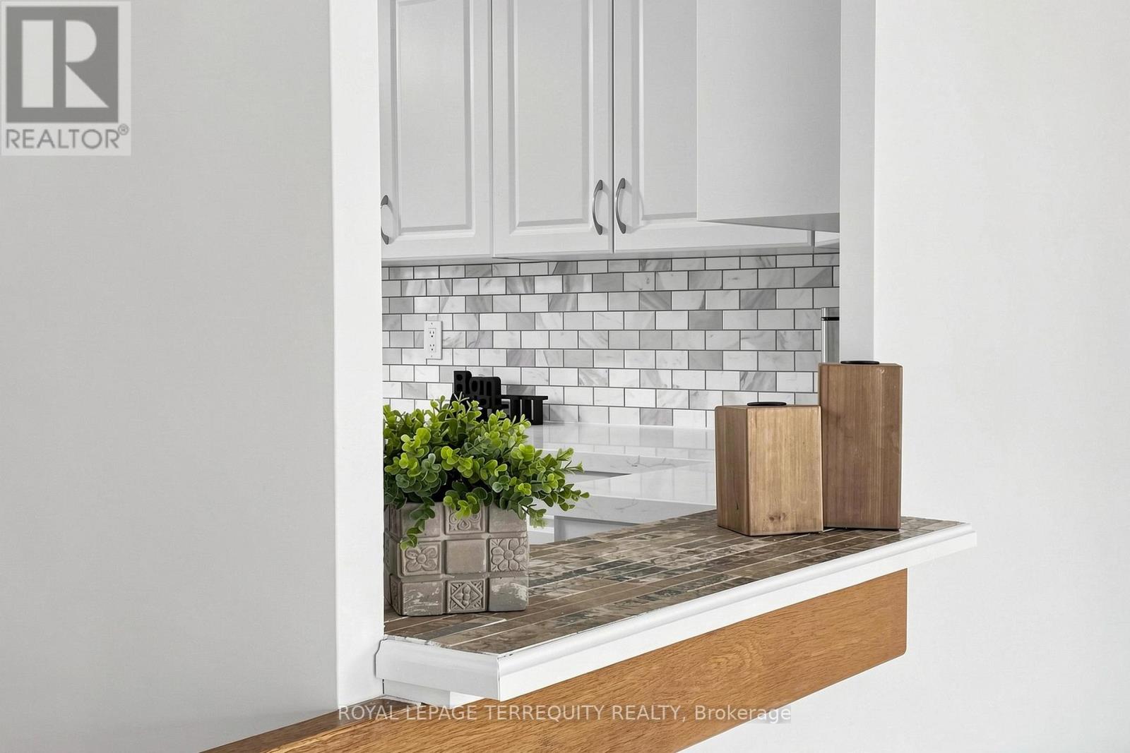 1410 - 455 Sentinel Road, Toronto, Ontario  M3J 1V5 - Photo 21 - W13028024