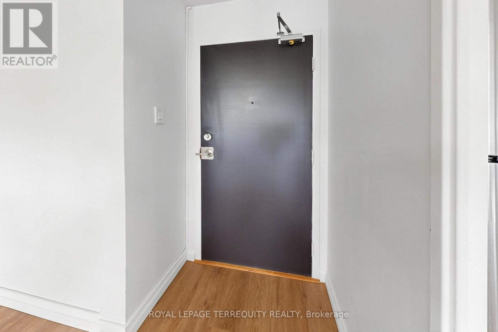 1410 - 455 Sentinel Road, Toronto, Ontario  M3J 1V5 - Photo 7 - W13028024