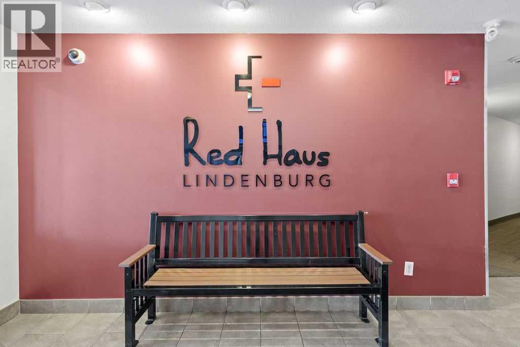 122, 60 Royal Oak Plaza Nw, Calgary, Alberta  T3K 5Z1 - Photo 2 - A2299411