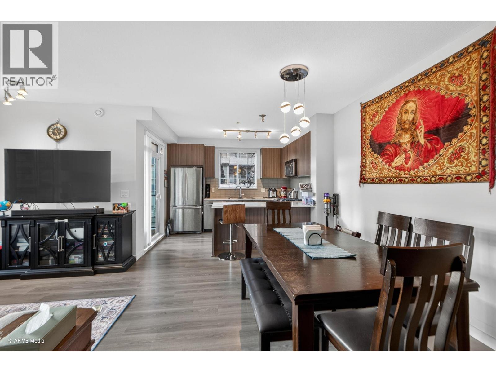 308 1151 Windsor Mews, Coquitlam, British Columbia  V3B 0M9 - Photo 9 - R3114391