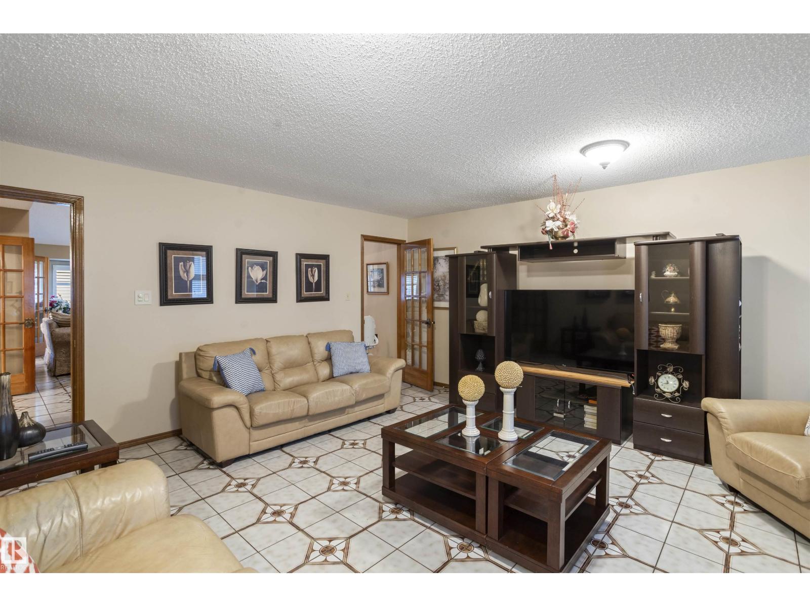 9831 158 Av Nw, Edmonton, Alberta  T5X 4V3 - Photo 32 - E4483437