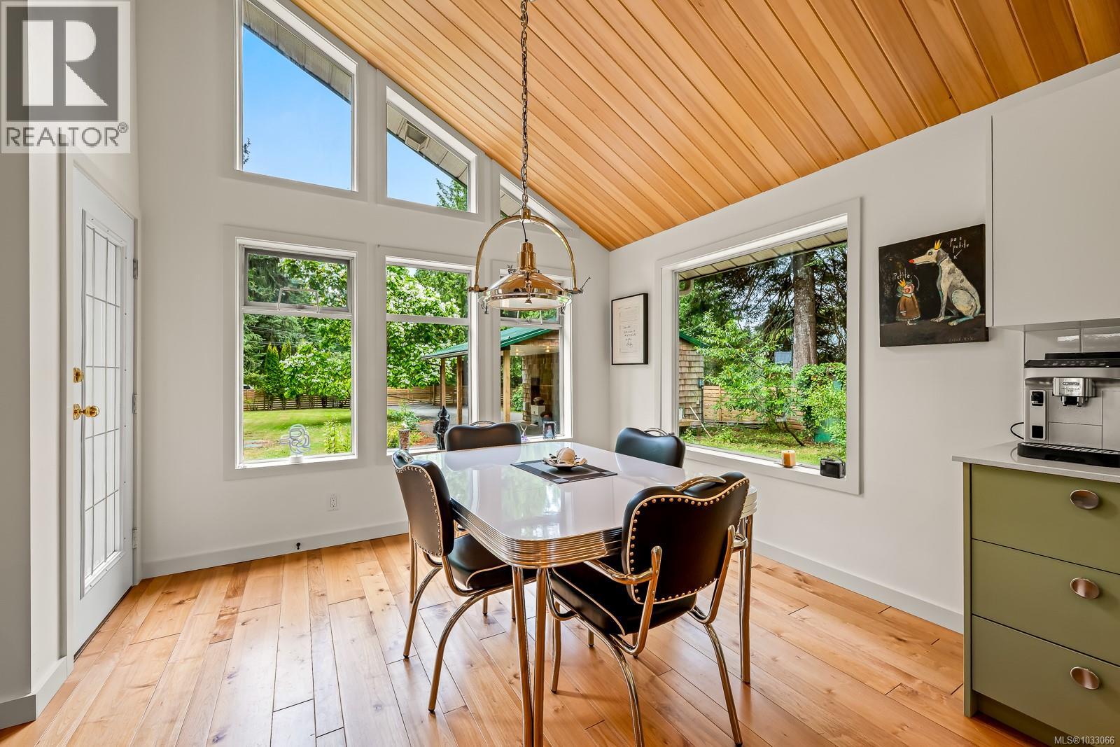 1677 Baikie Rd, Denman Island, British Columbia  V0R 1T0 - Photo 10 - 1033066