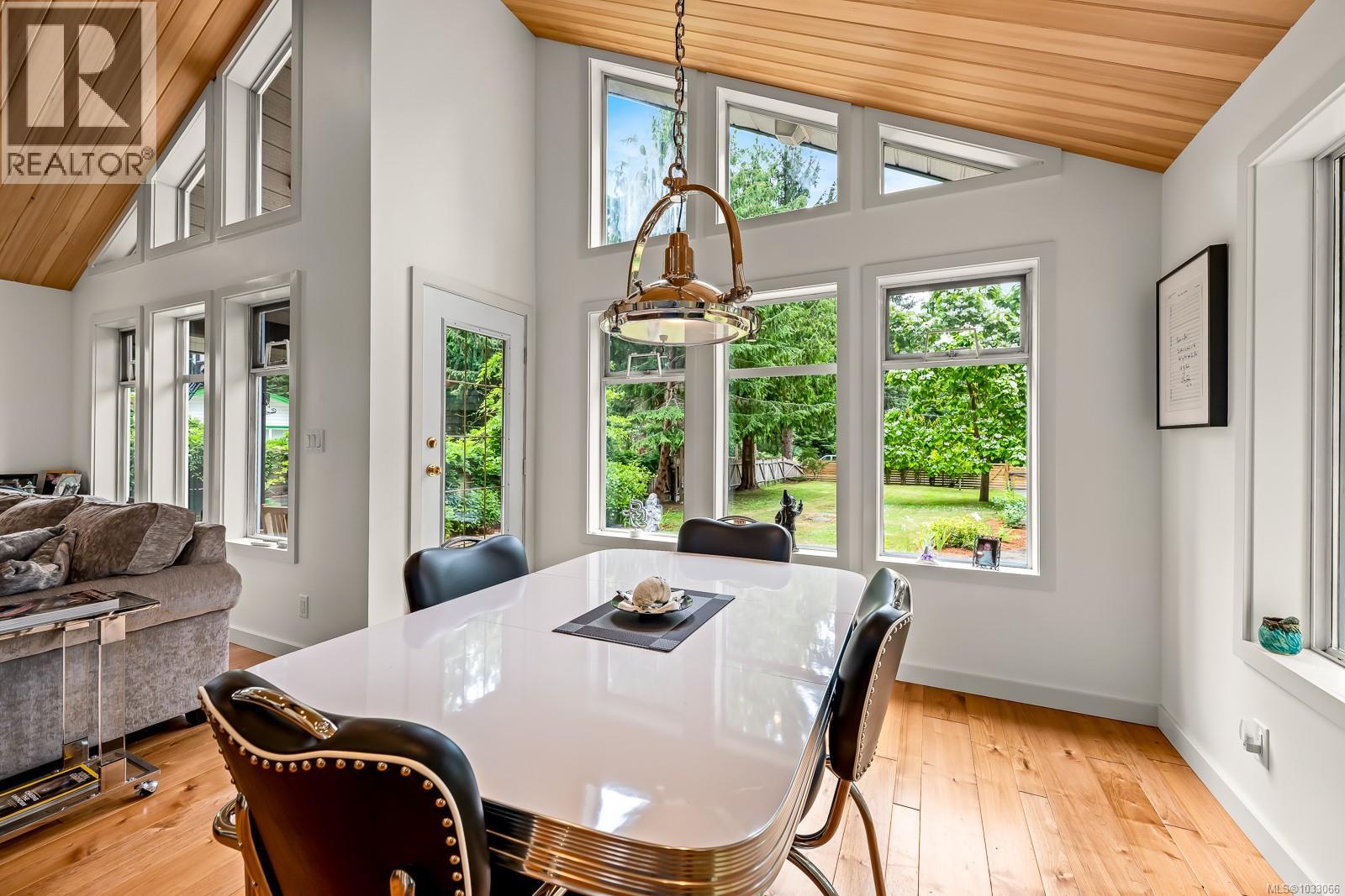 1677 Baikie Rd, Denman Island, British Columbia  V0R 1T0 - Photo 11 - 1033066