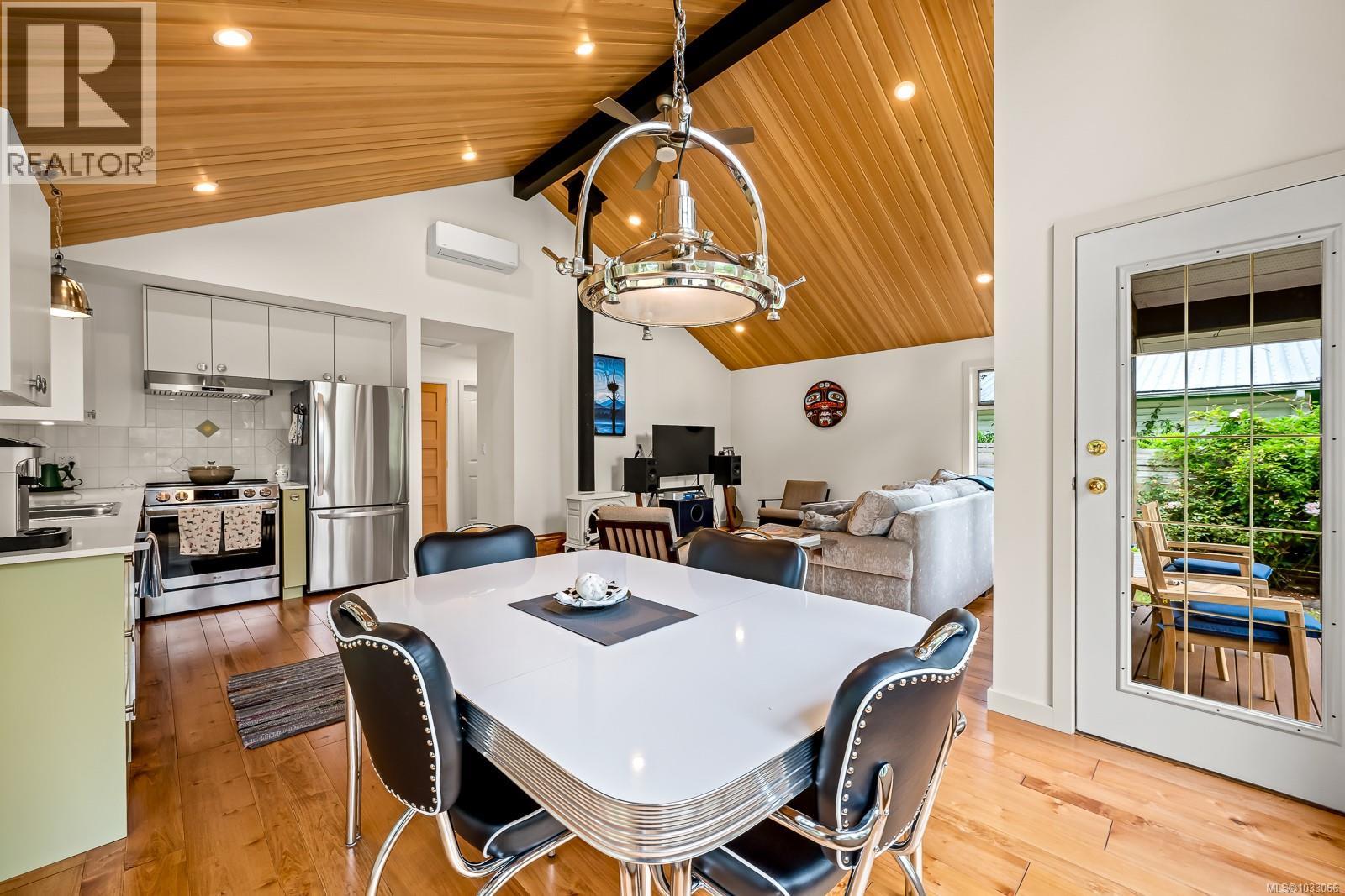 1677 Baikie Rd, Denman Island, British Columbia  V0R 1T0 - Photo 12 - 1033066