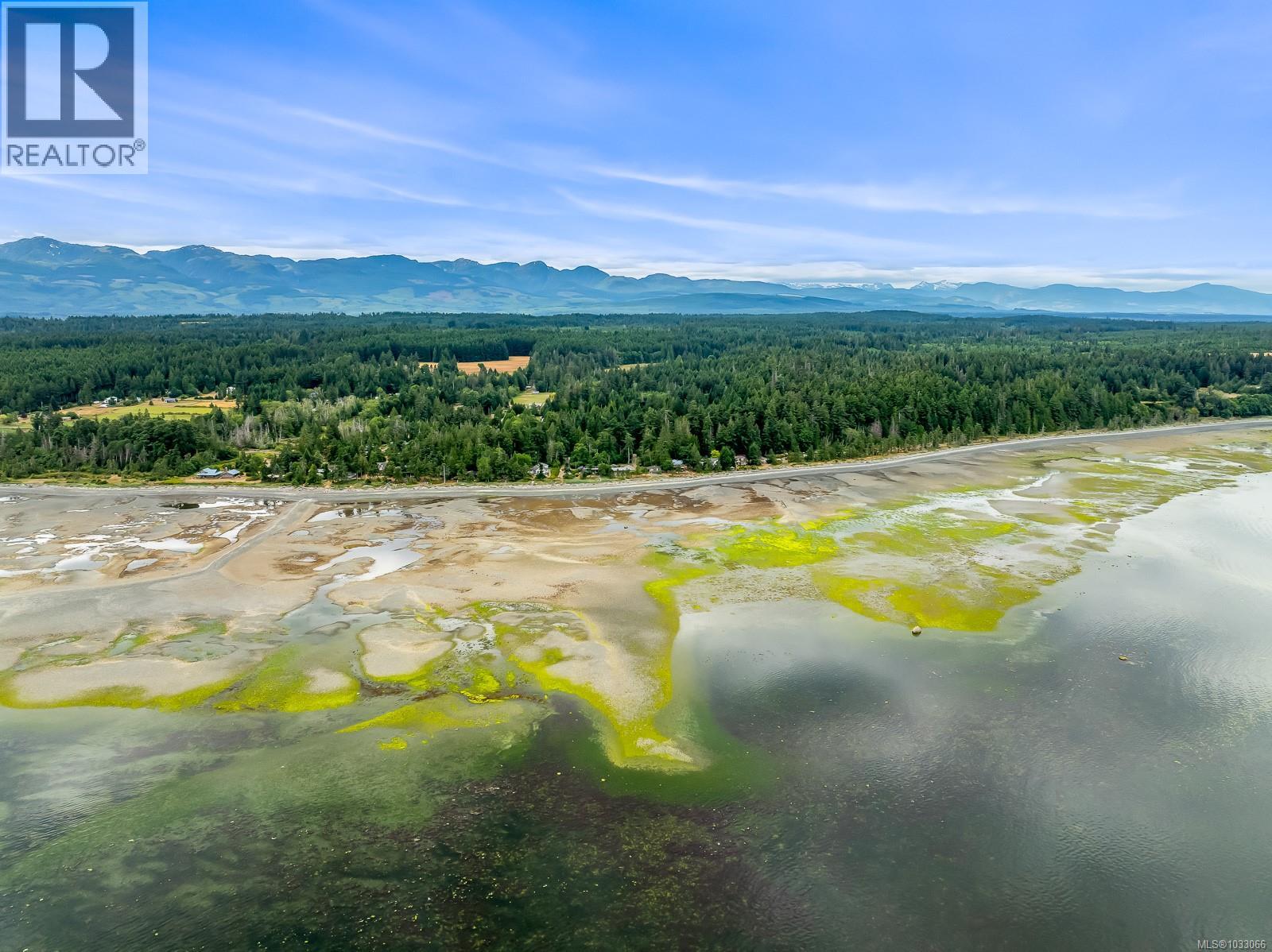 1677 Baikie Rd, Denman Island, British Columbia  V0R 1T0 - Photo 2 - 1033066