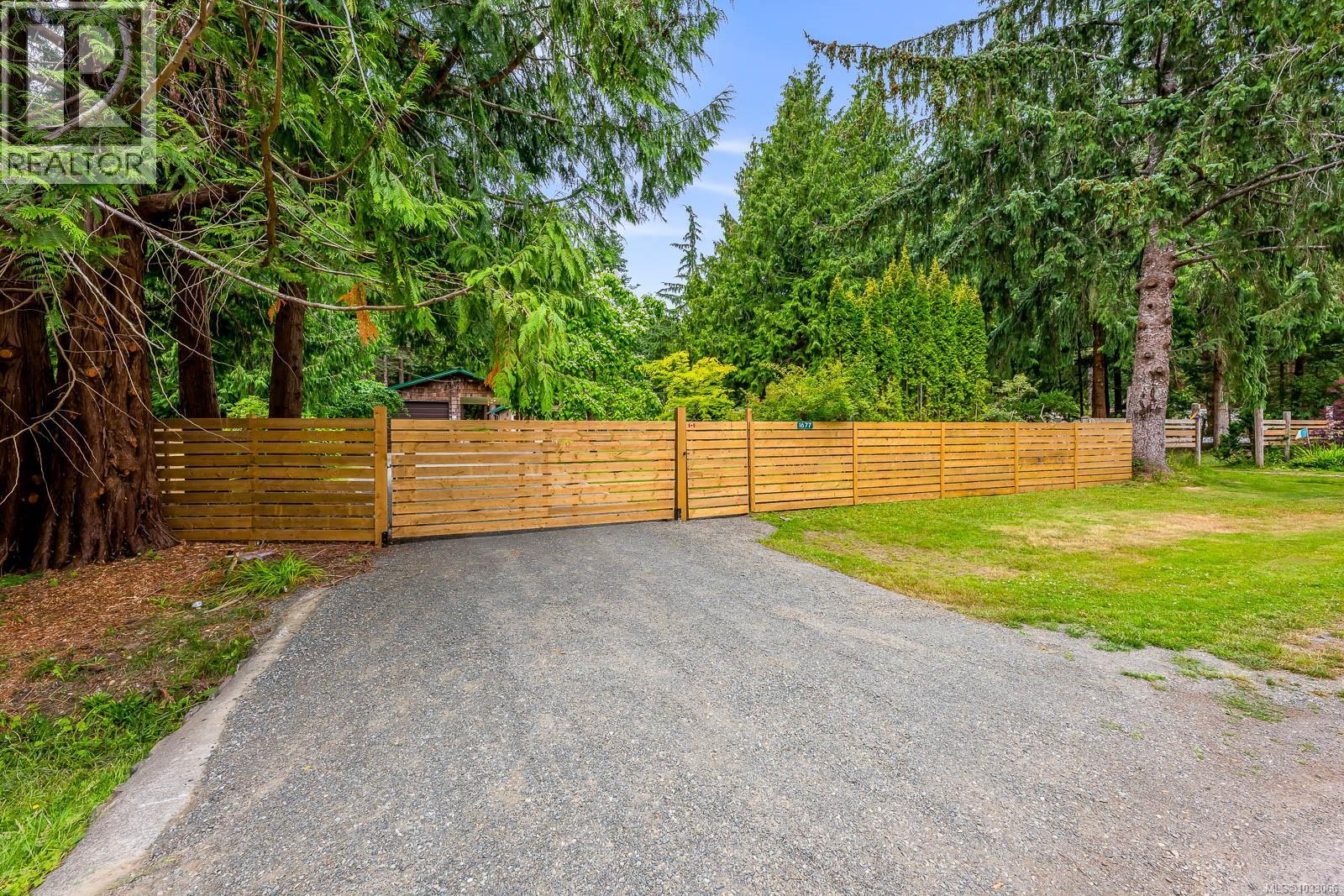 1677 Baikie Rd, Denman Island, British Columbia  V0R 1T0 - Photo 23 - 1033066