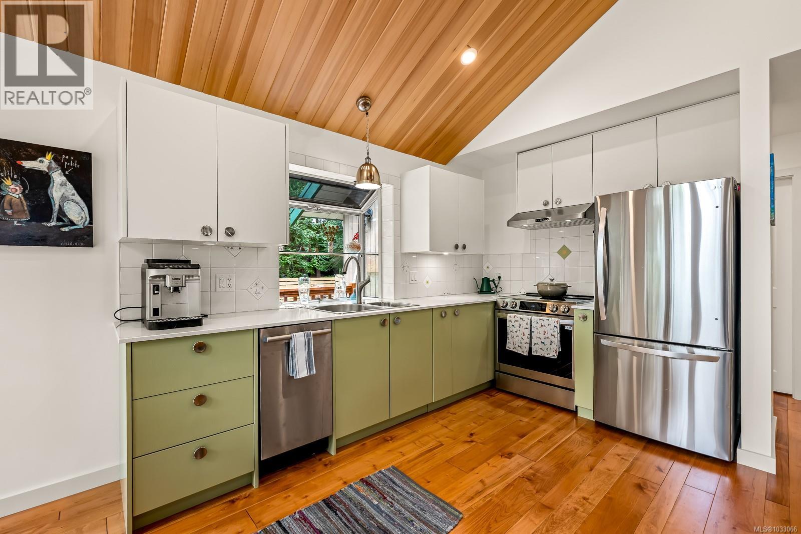 1677 Baikie Rd, Denman Island, British Columbia  V0R 1T0 - Photo 6 - 1033066