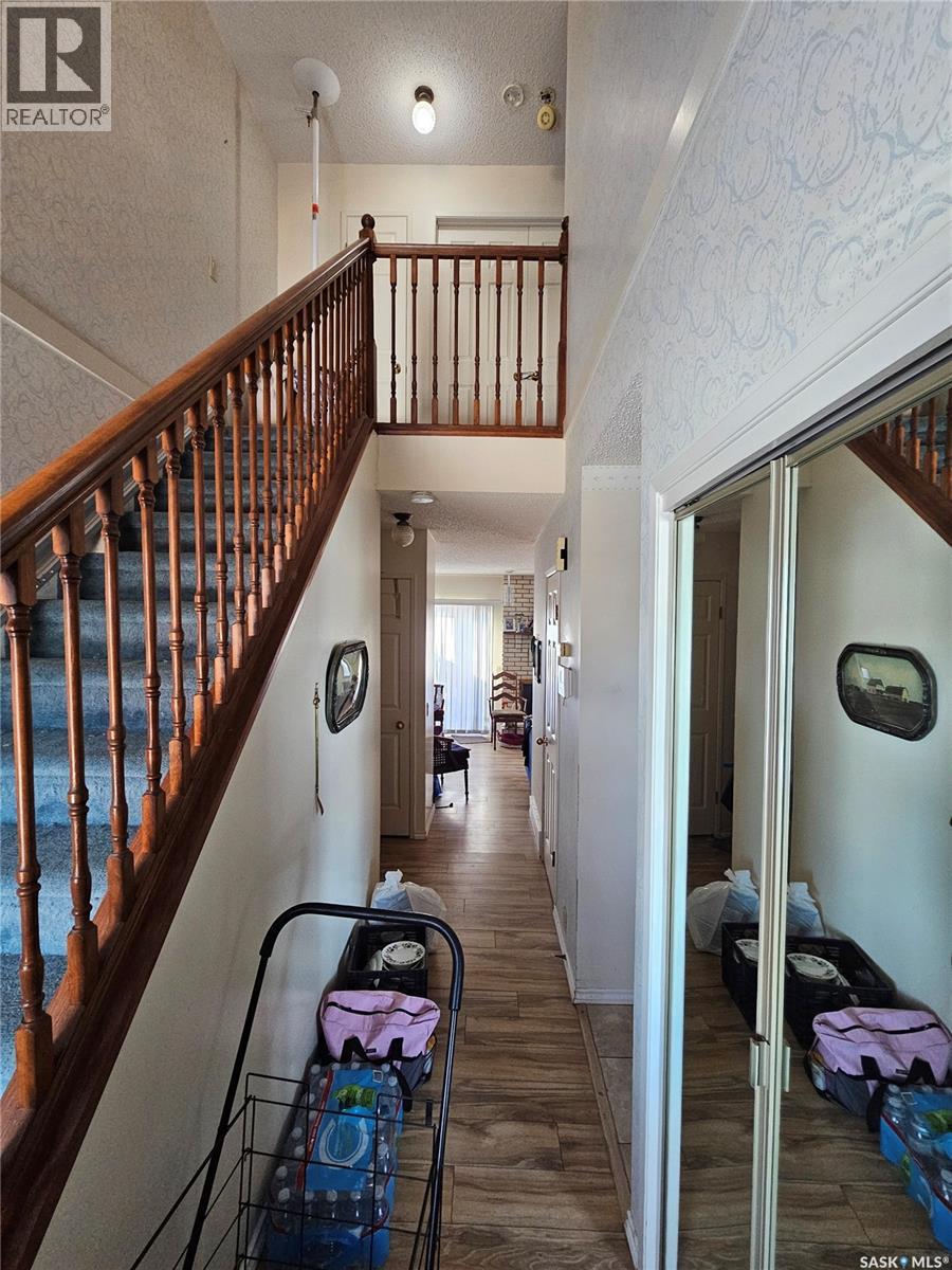 5003 Newport Road, Regina, Saskatchewan  S4S 7A5 - Photo 7 - SK033603