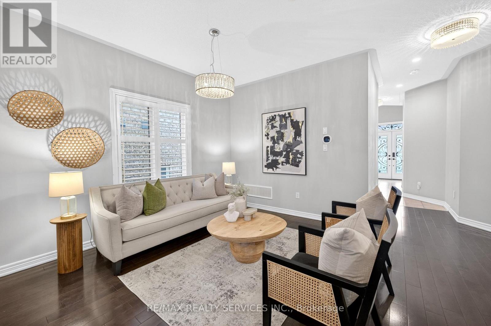 5 Pillar Road, Brampton, Ontario  L6Y 0N9 - Photo 9 - W13026734