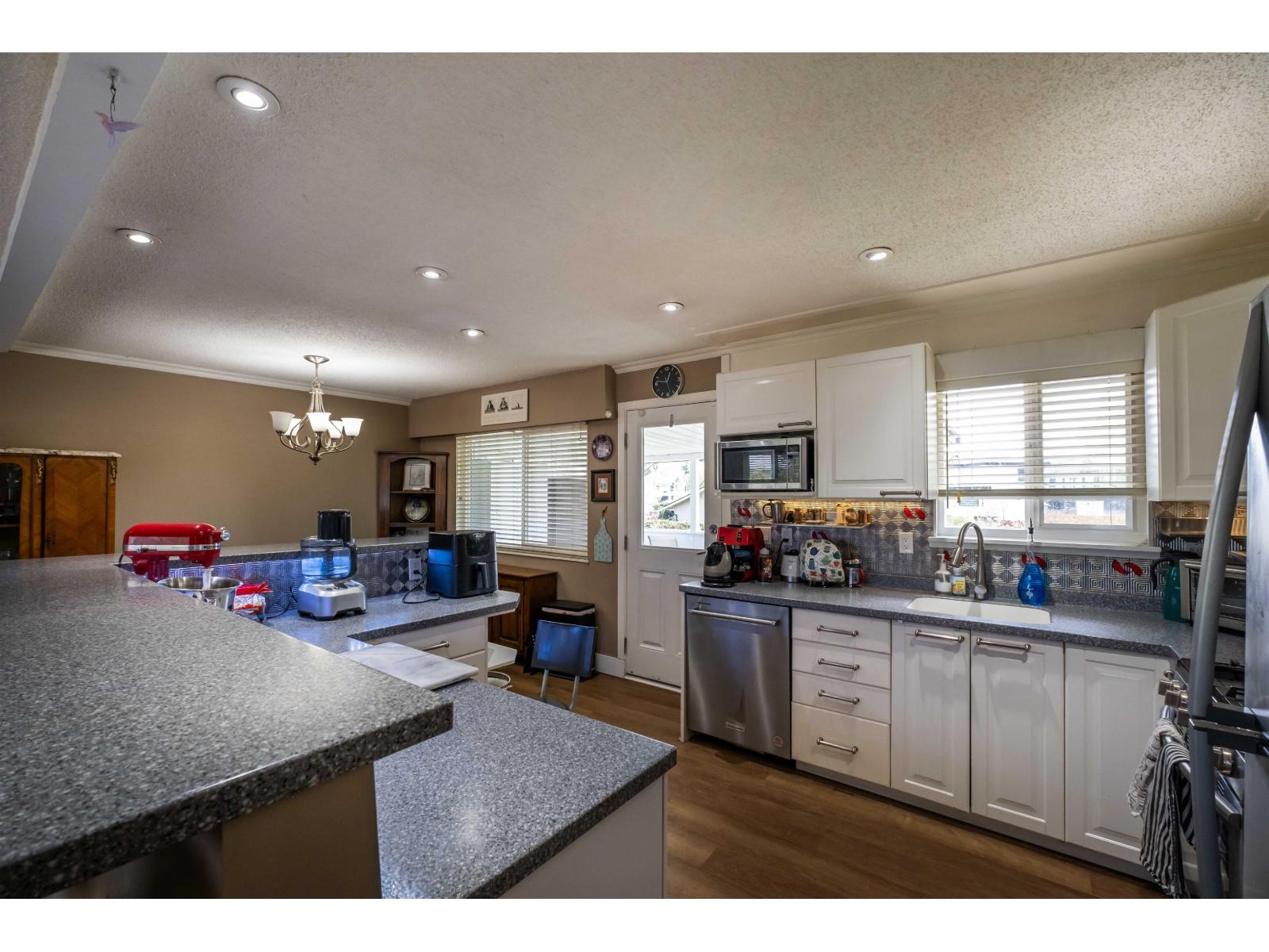 17884 57 Avenue, Surrey, British Columbia  V3S 1H3 - Photo 8 - R3109095