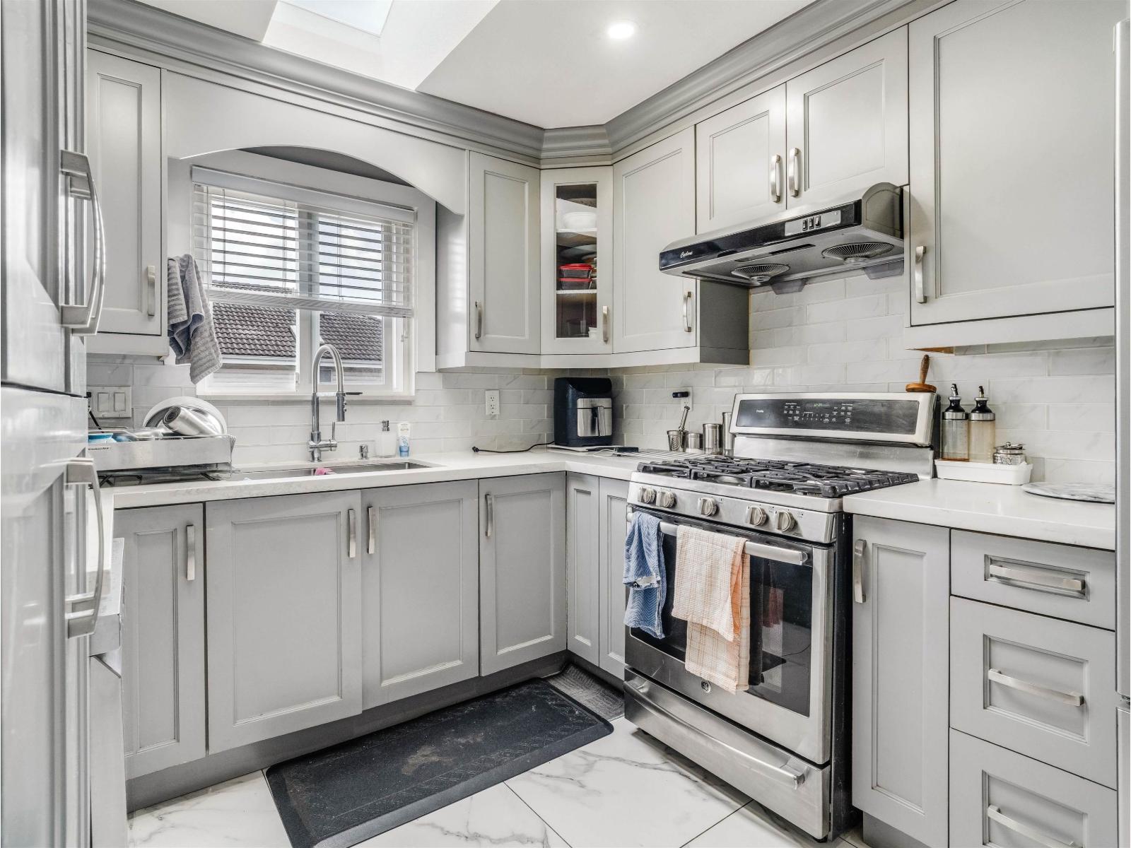 7078 126a Street, Surrey, British Columbia  V3W 6G3 - Photo 8 - R3113574