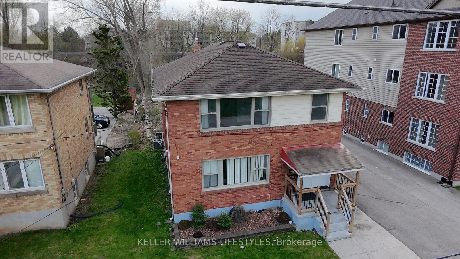74 Essex Street, London North, Ontario  N6G 1B2 - Photo 4 - X13028056
