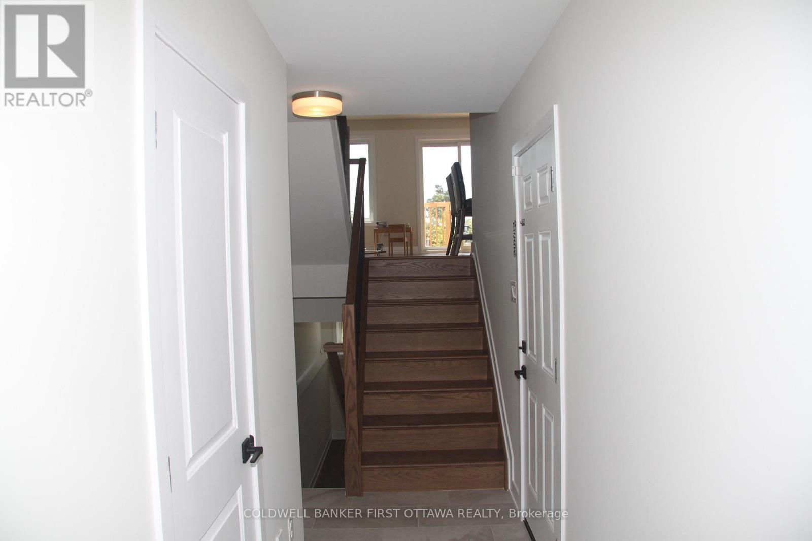 166 Wallace Street, Merrickville-Wolford, Ontario  K0G 1N0 - Photo 3 - X13028048