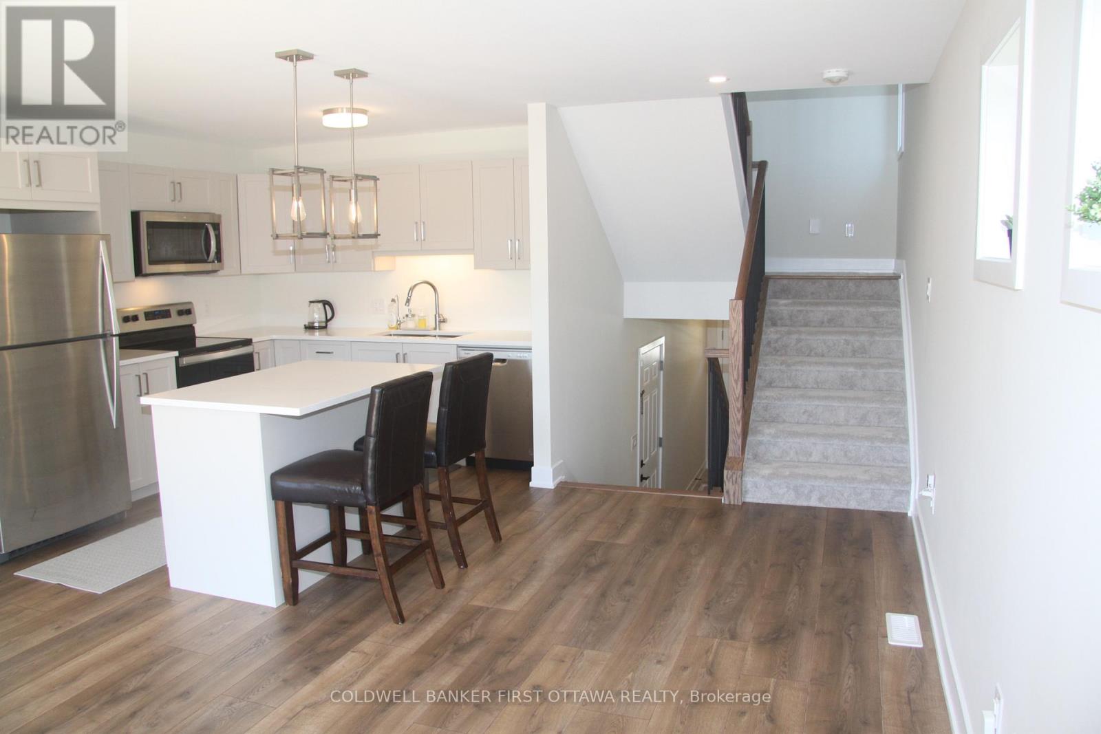 166 Wallace Street, Merrickville-Wolford, Ontario  K0G 1N0 - Photo 4 - X13028048