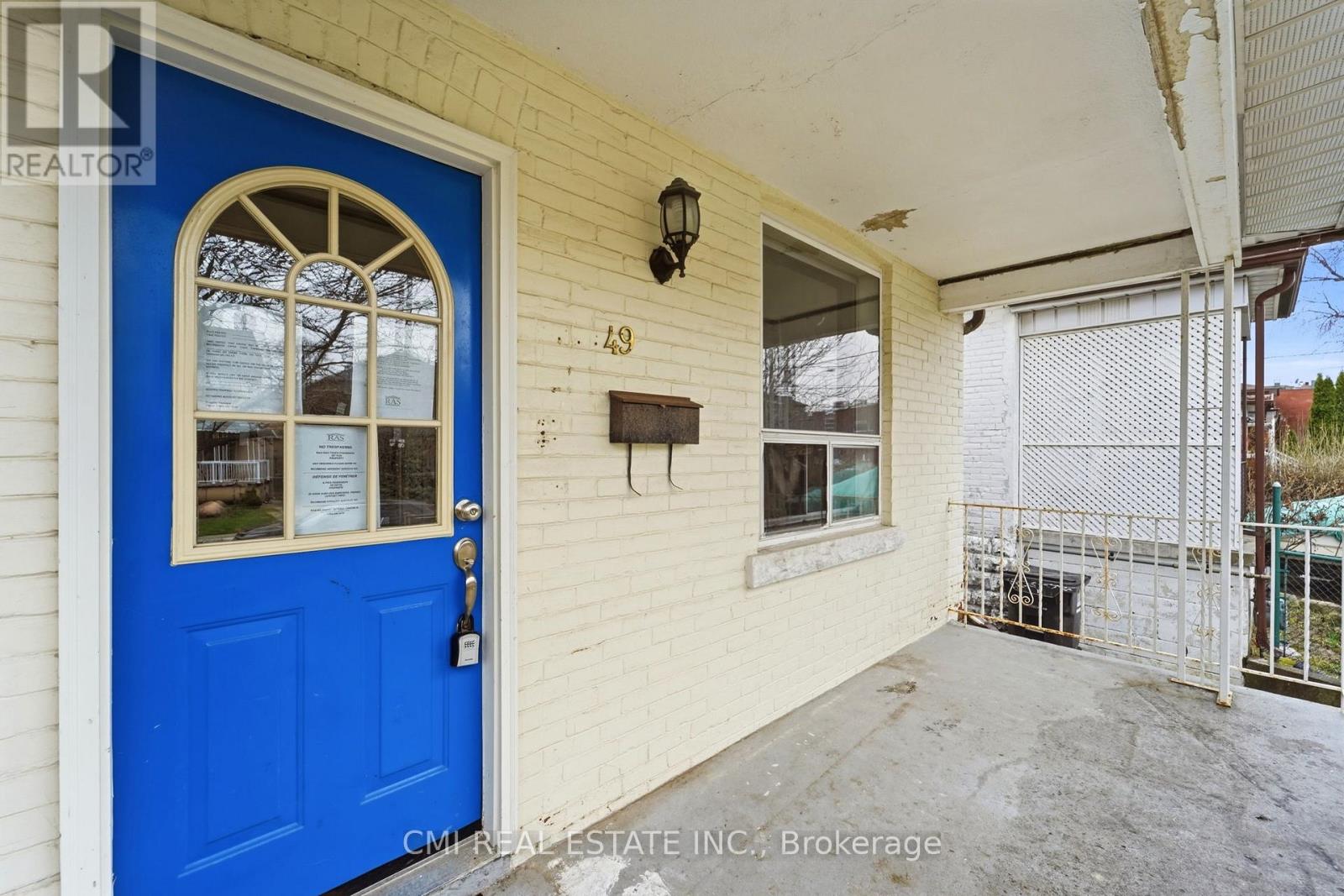 49 Holland Park Avenue, Toronto, Ontario  M6C 1M2 - Photo 12 - C13028106