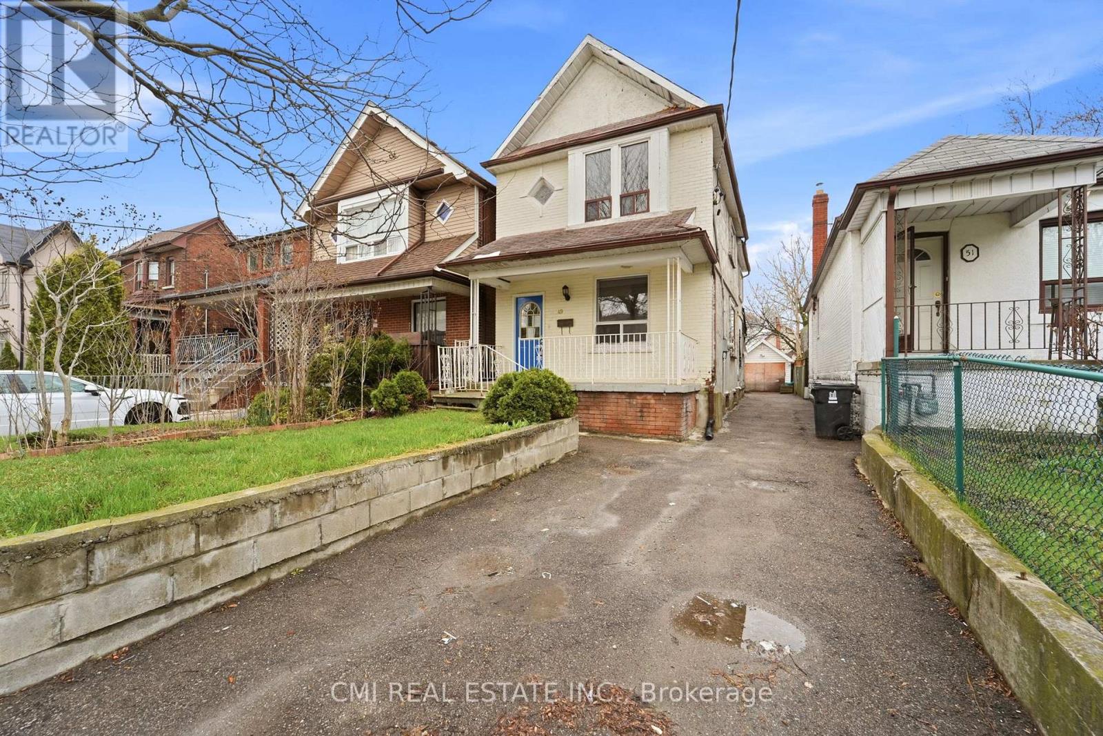 49 Holland Park Avenue, Toronto, Ontario  M6C 1M2 - Photo 4 - C13028106