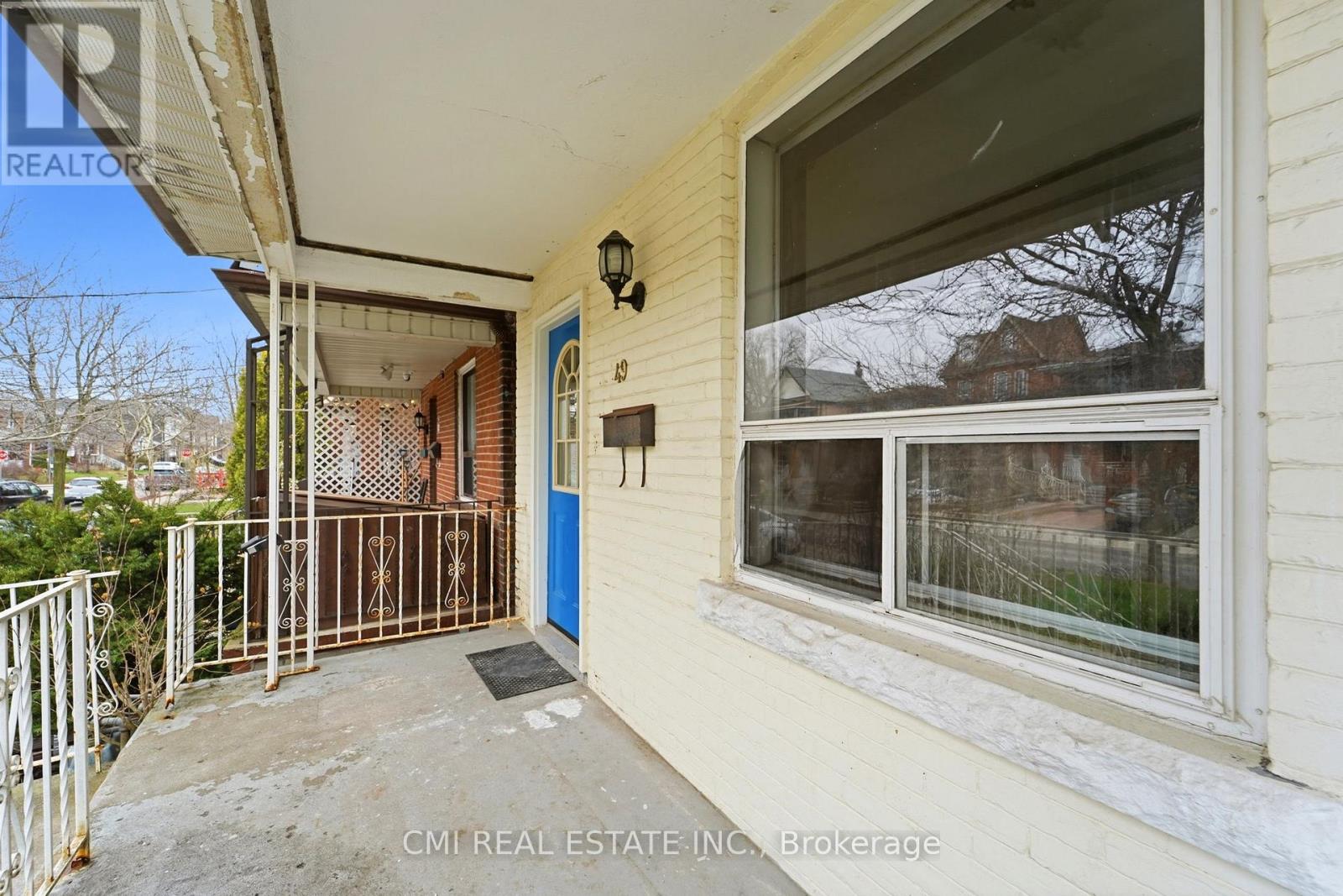 49 Holland Park Avenue, Toronto, Ontario  M6C 1M2 - Photo 5 - C13028106