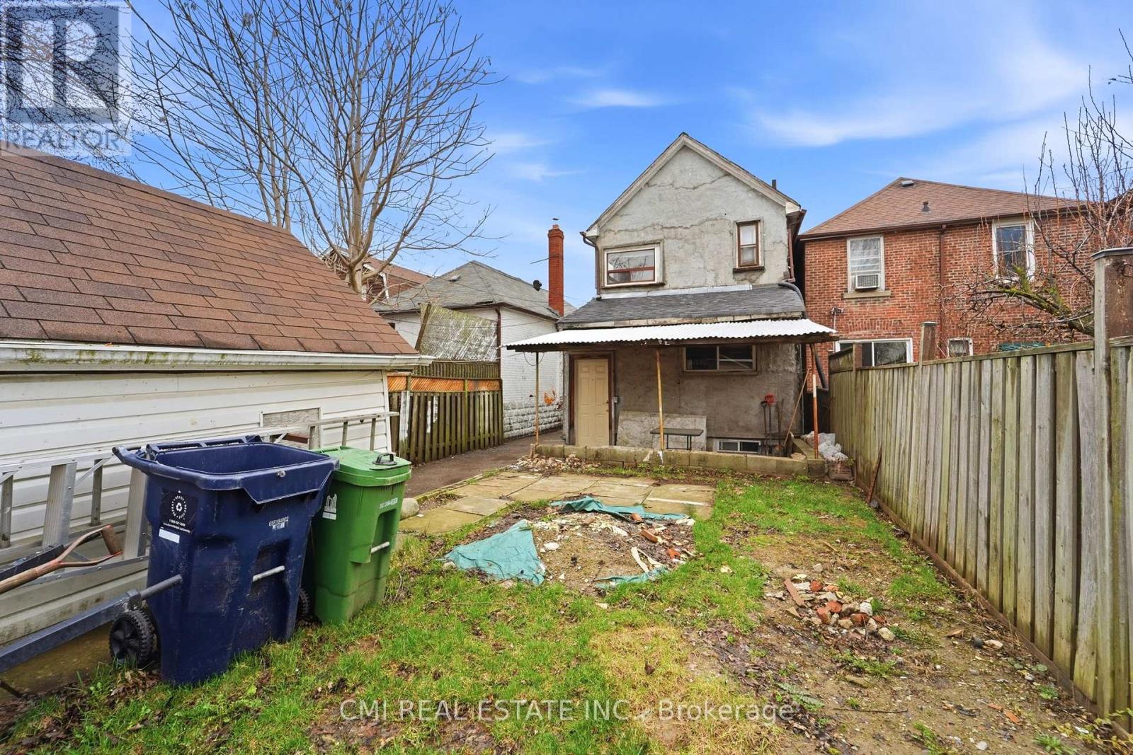 49 Holland Park Avenue, Toronto, Ontario  M6C 1M2 - Photo 9 - C13028106