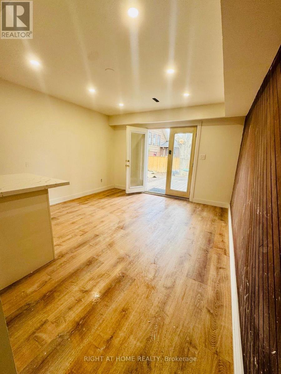 9 Tilley Drive, Toronto, Ontario  M1C 2T9 - Photo 2 - E13028062