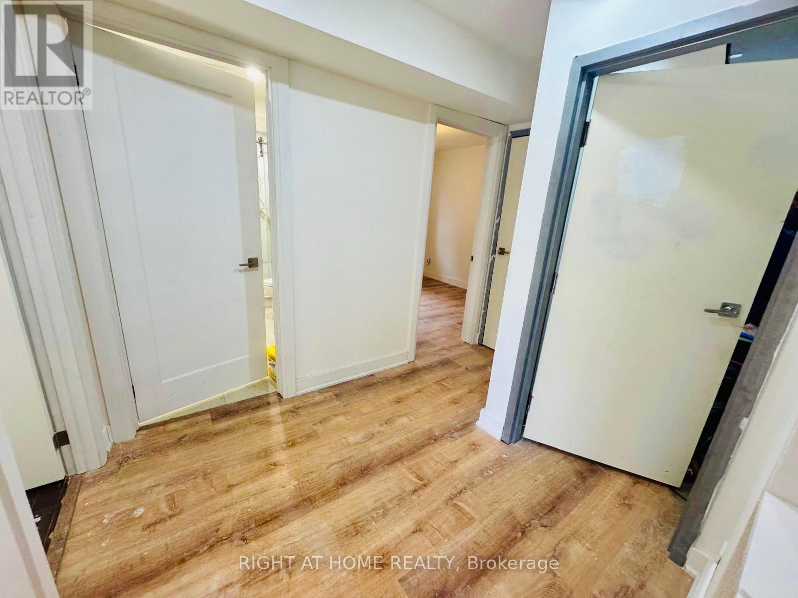 9 Tilley Drive, Toronto, Ontario  M1C 2T9 - Photo 9 - E13028062