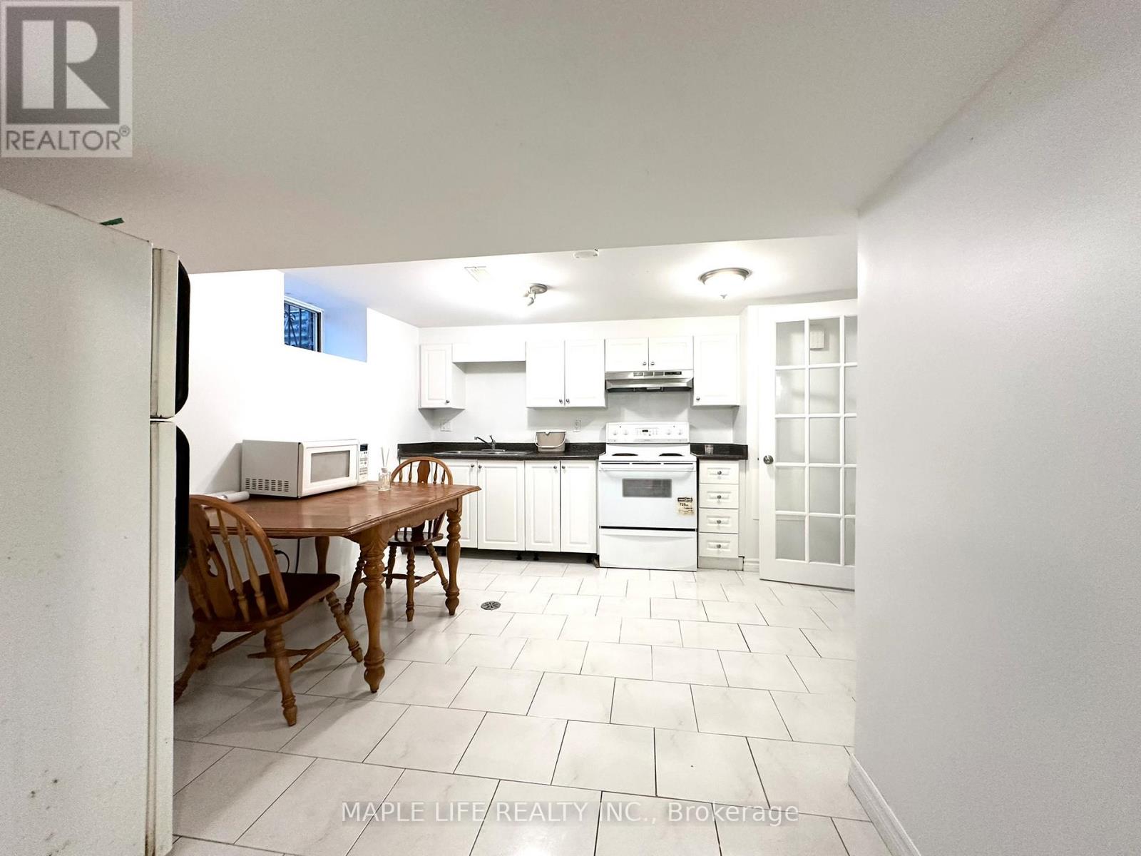 Bsmt - 37 Pinemeadow Boulevard, Toronto, Ontario  M1W 1N7 - Photo 10 - E13028066