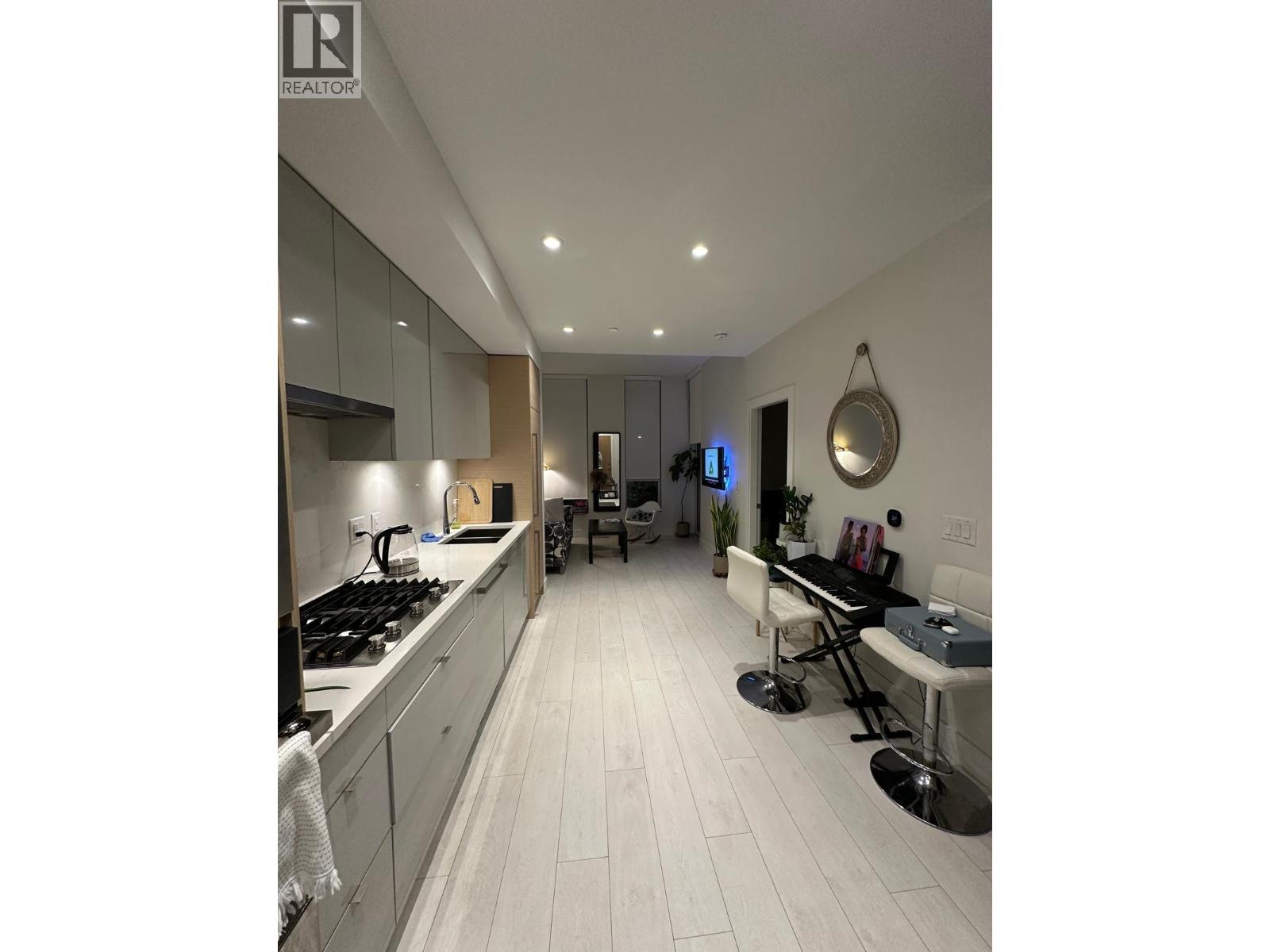 426 3438 Sawmill Crescent, Vancouver, British Columbia  V5S 0E3 - Photo 3 - R3111194