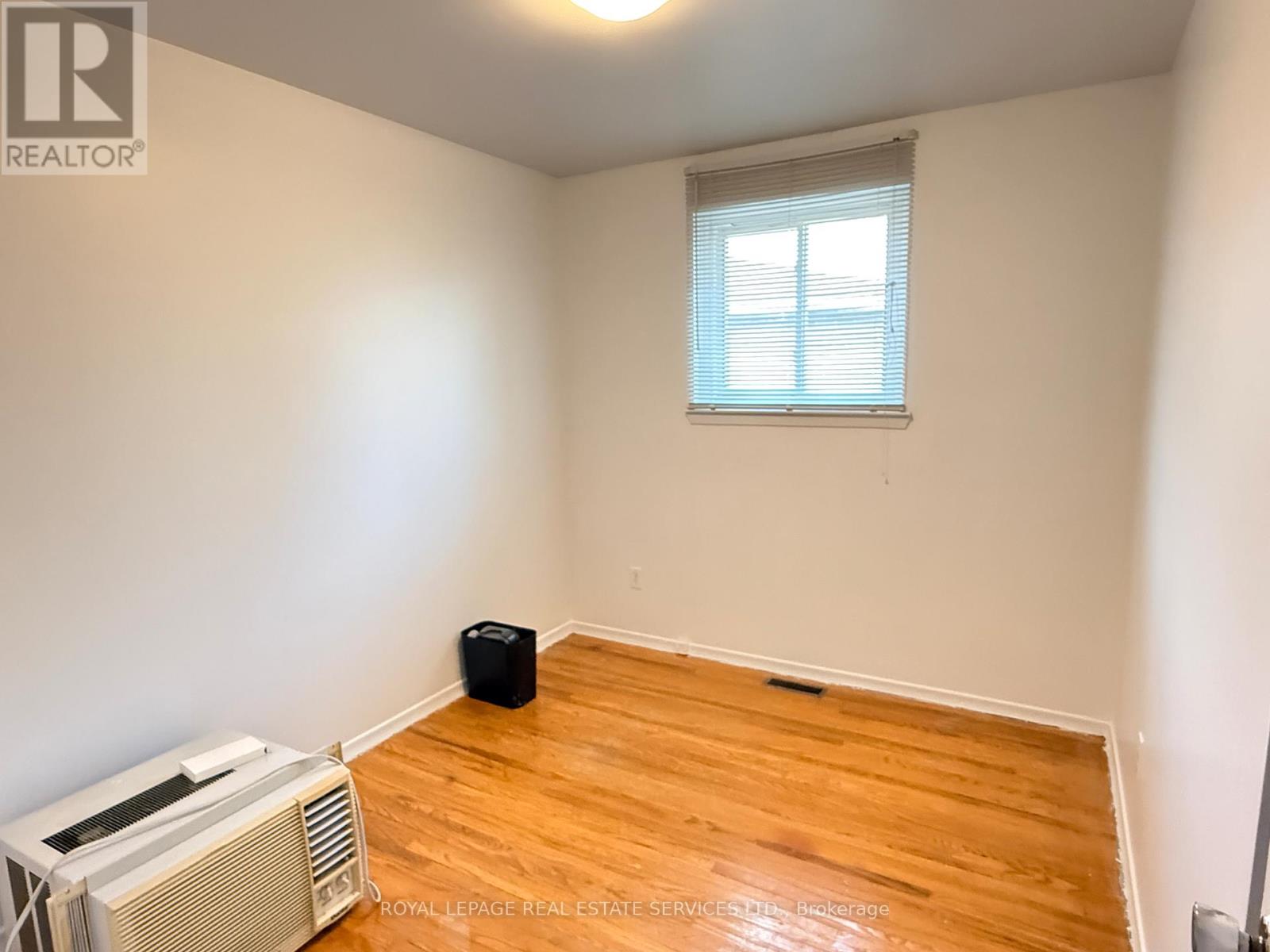 31 Daphne Crescent, Barrie, Ontario  L4M 2Y7 - Photo 9 - S13025596