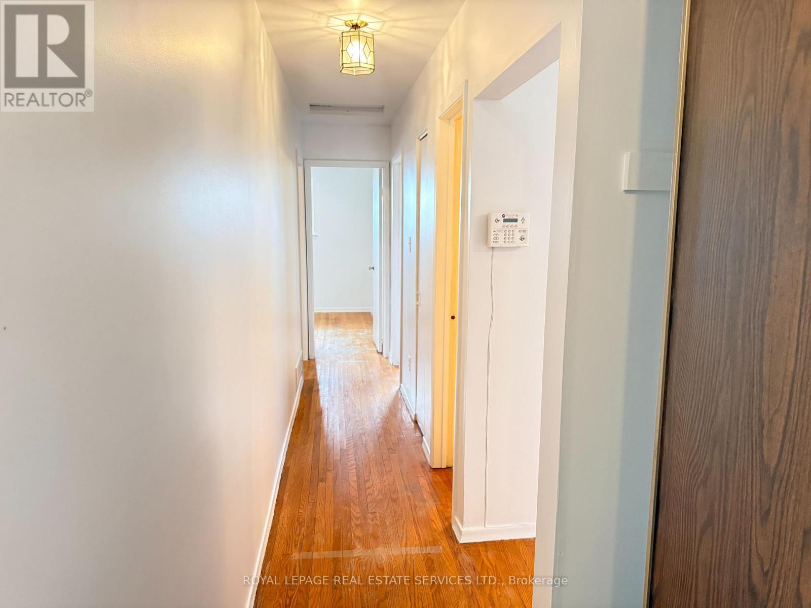 31 Daphne Crescent, Barrie, Ontario  L4M 2Y7 - Photo 8 - S13025596