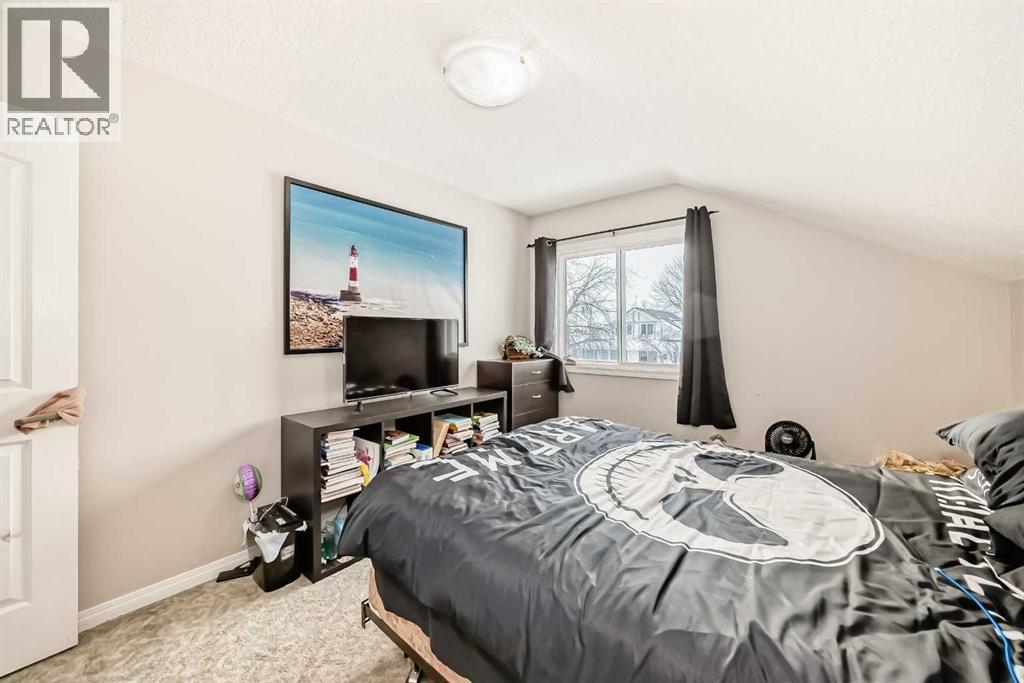 118 Dovertree Place SE, Calgary, Alberta  T2B 2K3 - Photo 17 - A2293269